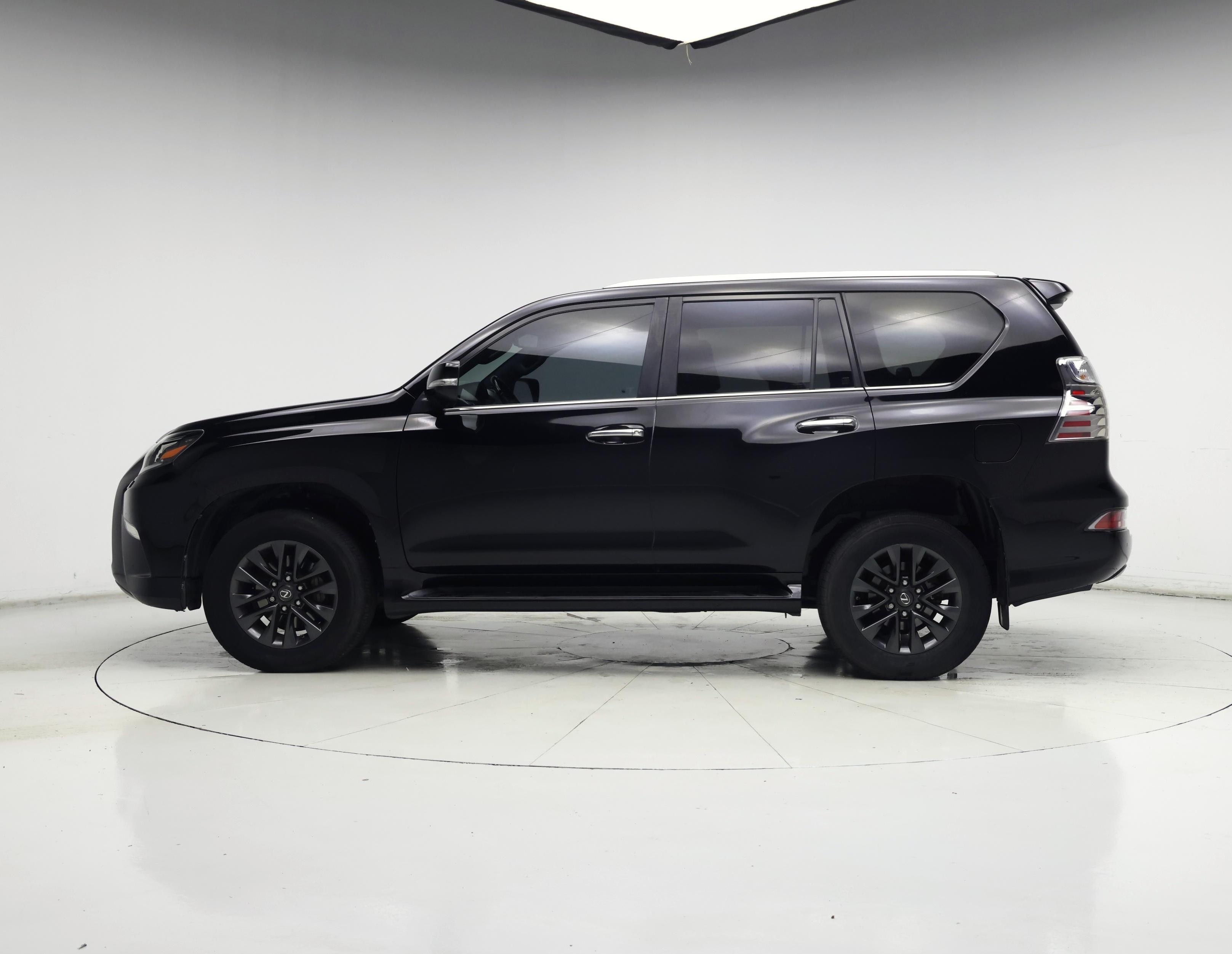 Thumbnail: 2021 Lexus GX - 3