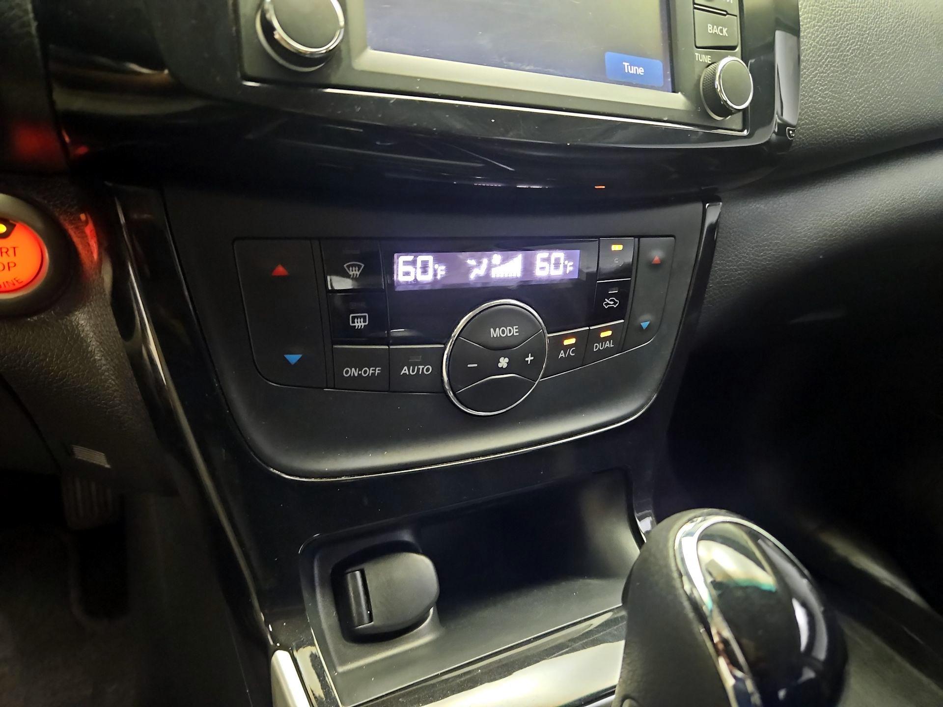 Thumbnail: 2017 Nissan Sentra - 17