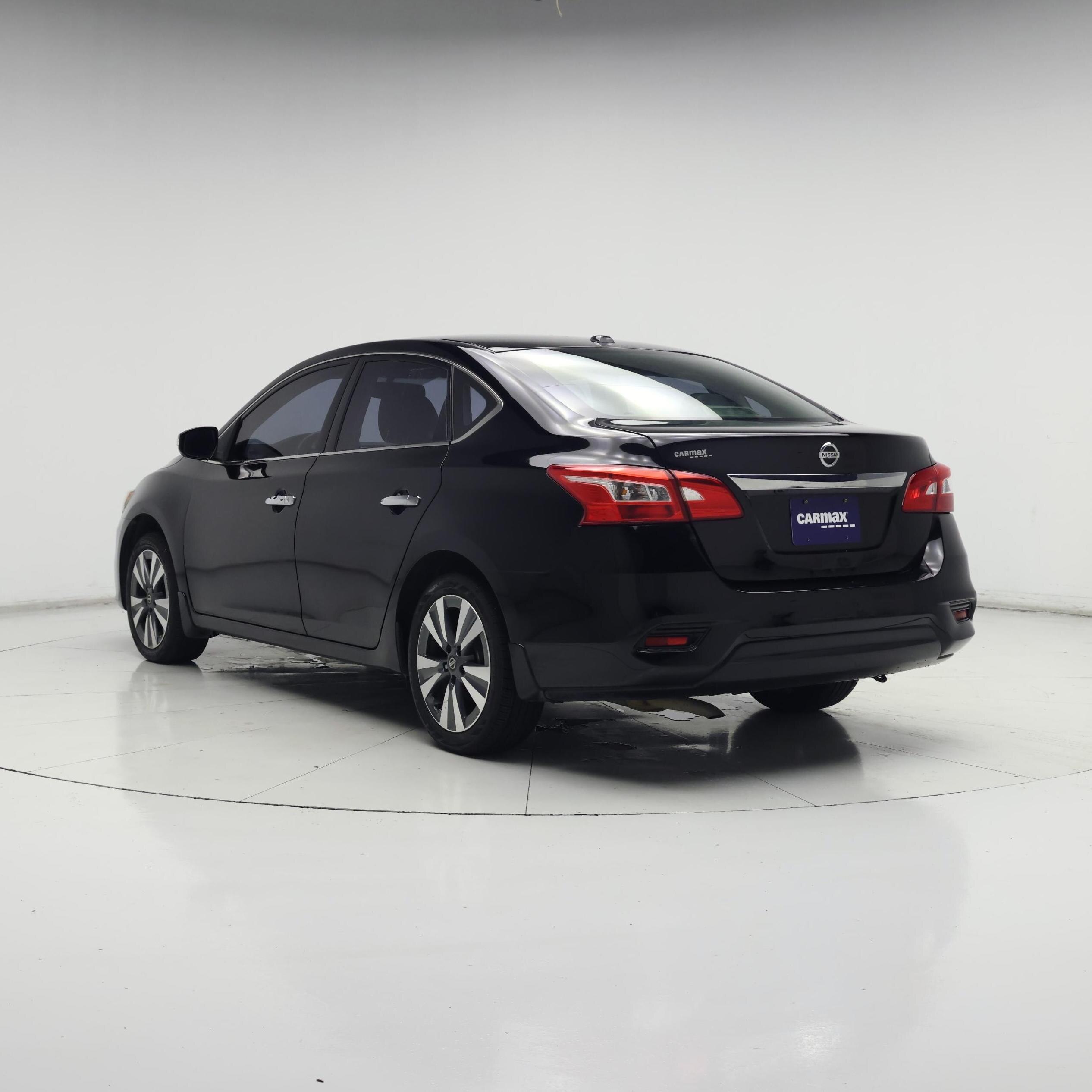 Thumbnail: 2017 Nissan Sentra - 2