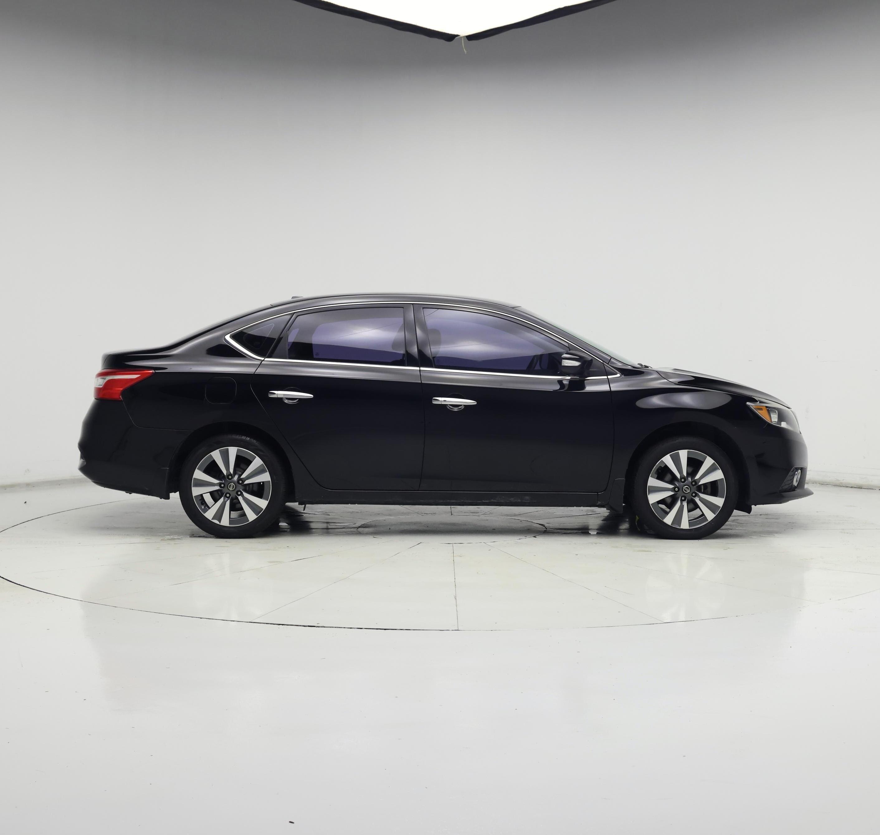 Thumbnail: 2017 Nissan Sentra - 7