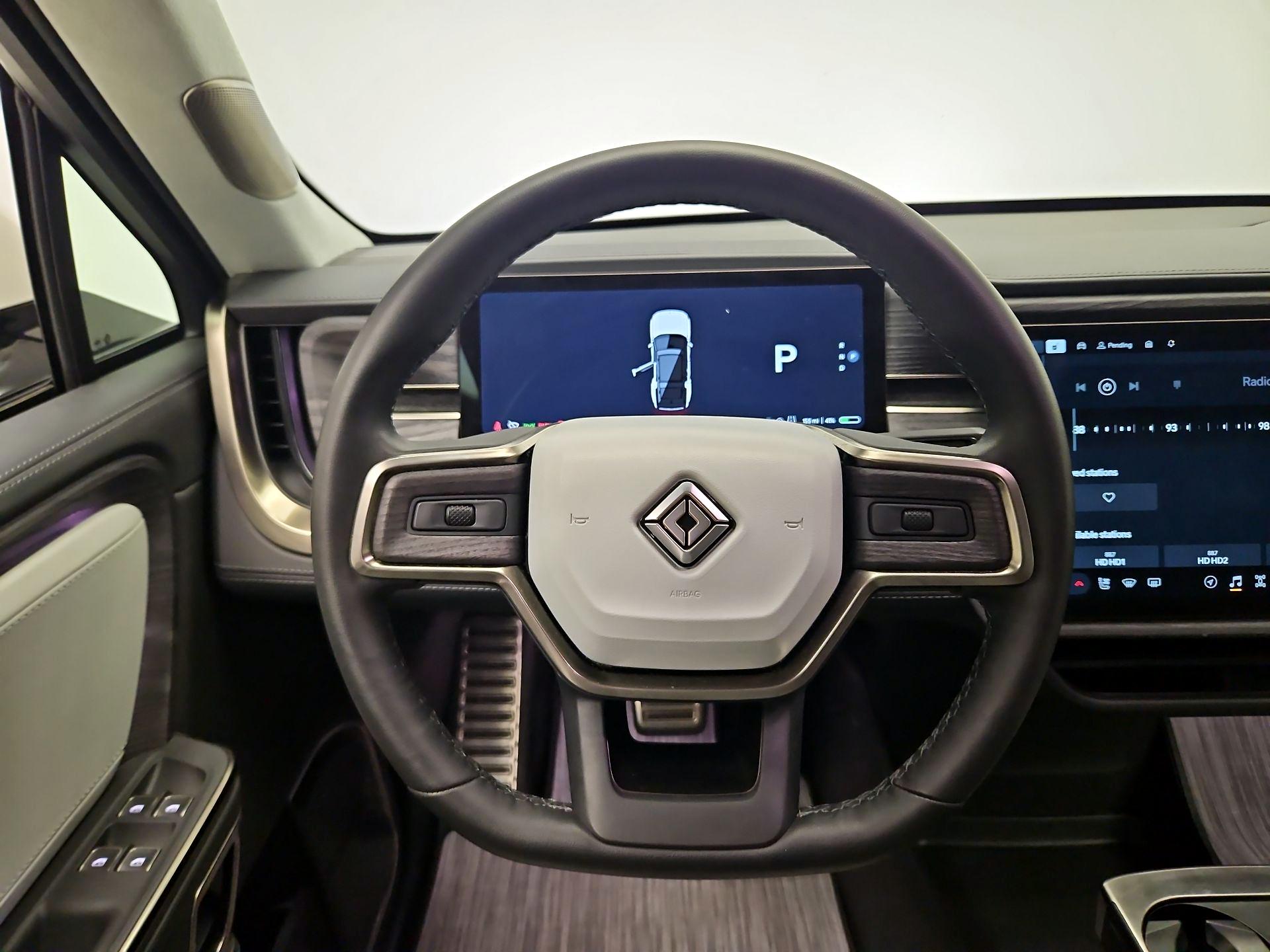 Thumbnail: 2024 Rivian R1S - 10