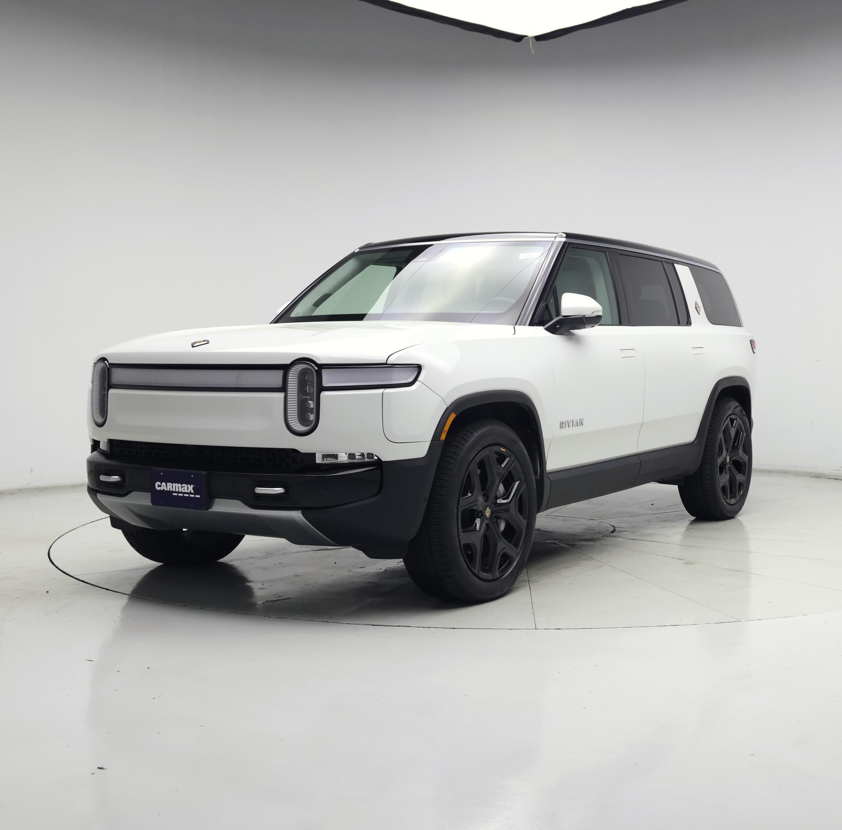 Thumbnail: 2024 Rivian R1S - 4