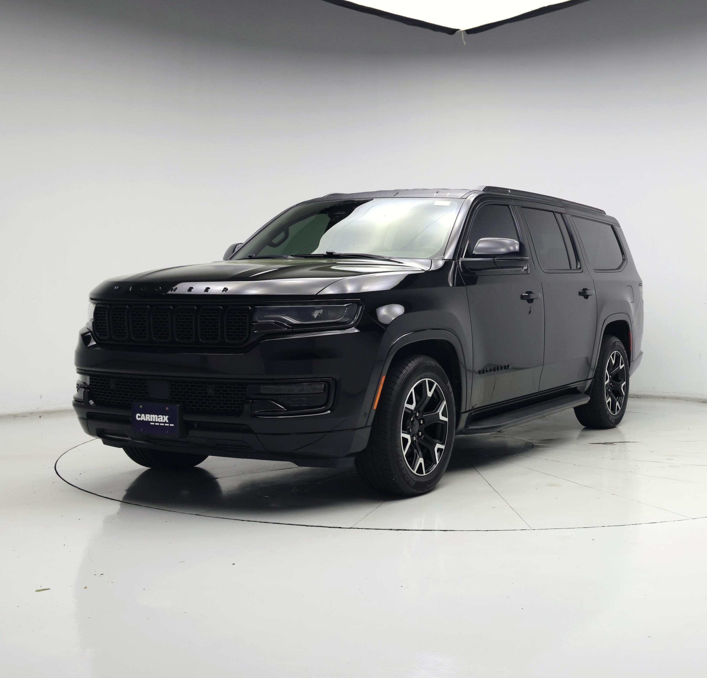 Thumbnail: 2024 Jeep Wagoneer - 4