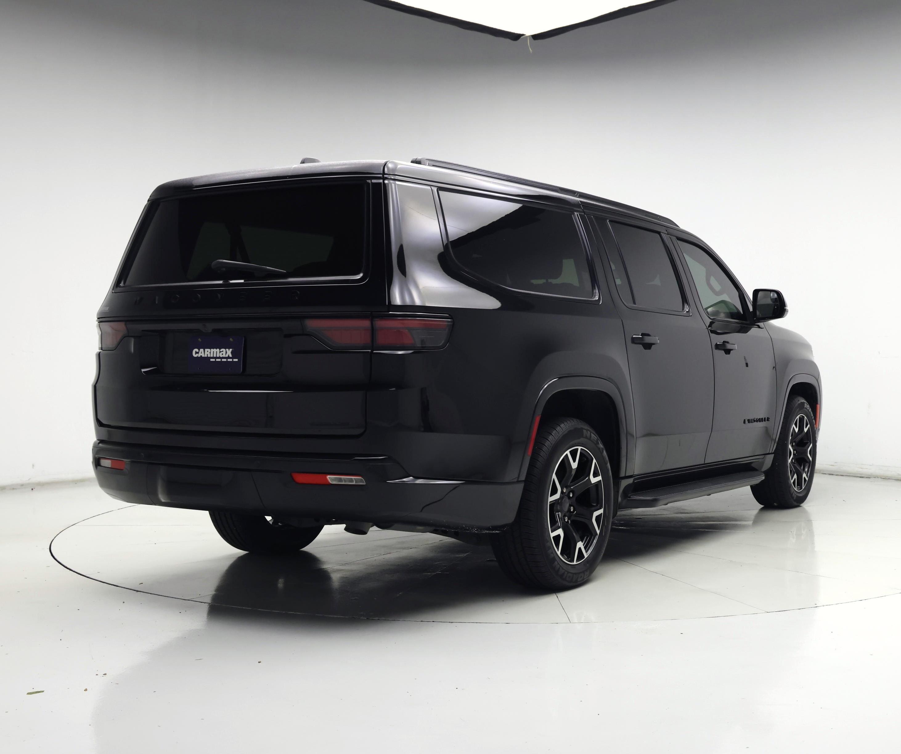 Thumbnail: 2024 Jeep Wagoneer - 8