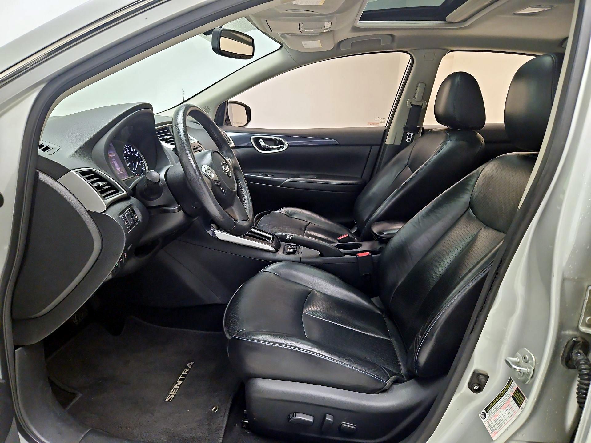 Thumbnail: 2016 Nissan Sentra - 11