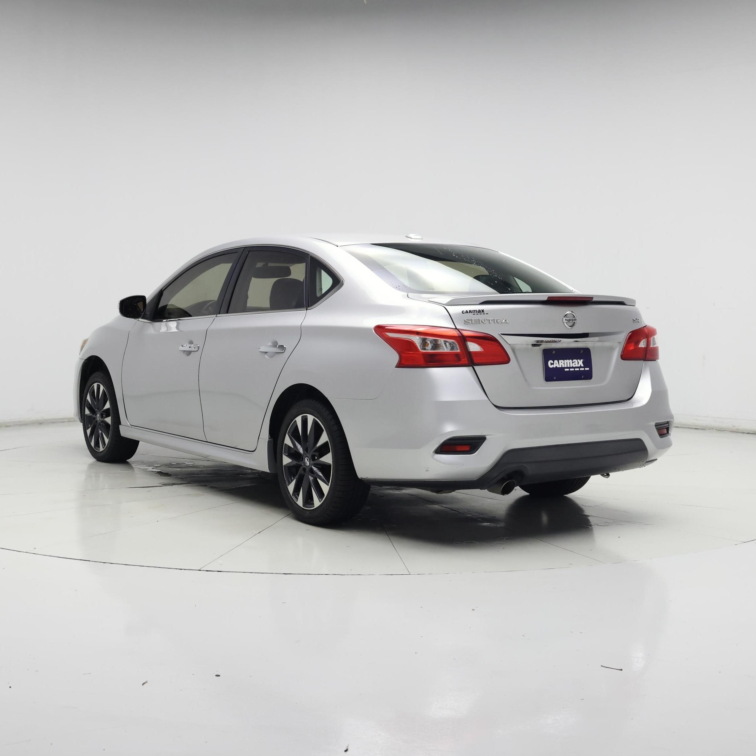 Thumbnail: 2016 Nissan Sentra - 2
