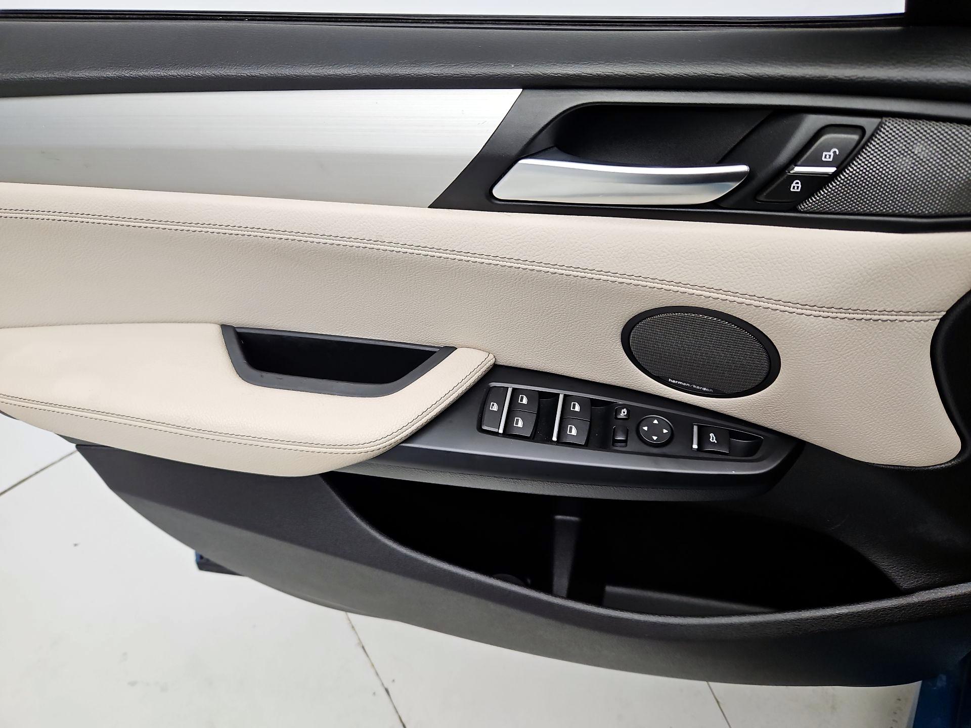 Thumbnail: 2018 BMW X4 - 12