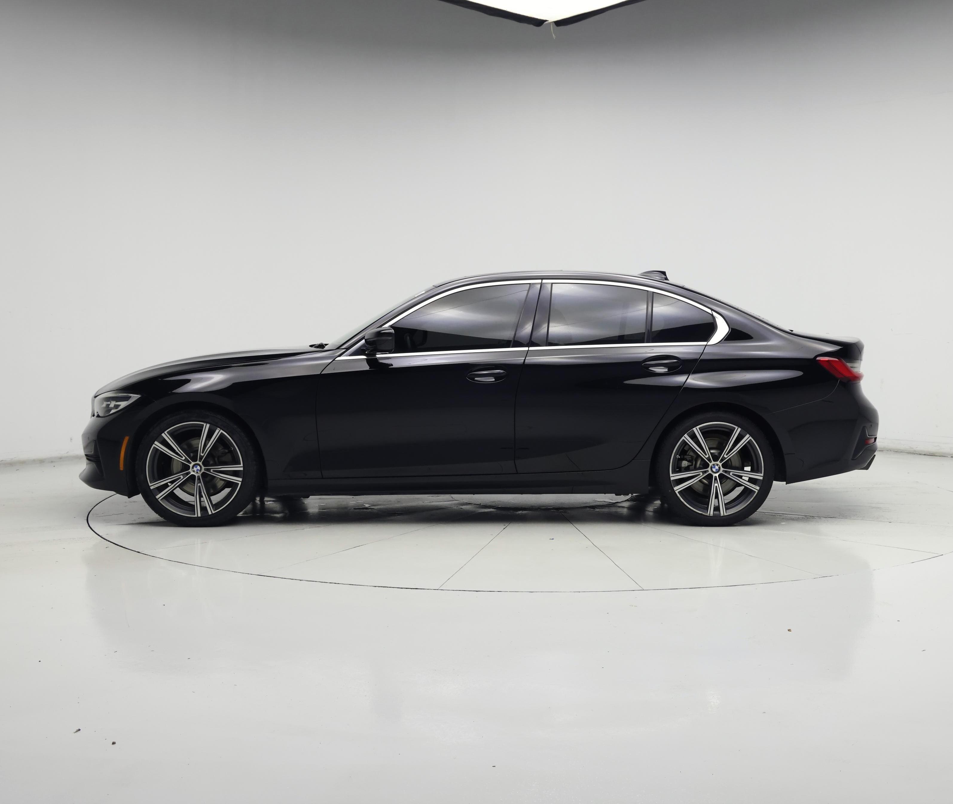 Thumbnail: 2020 BMW 3 Series - 3