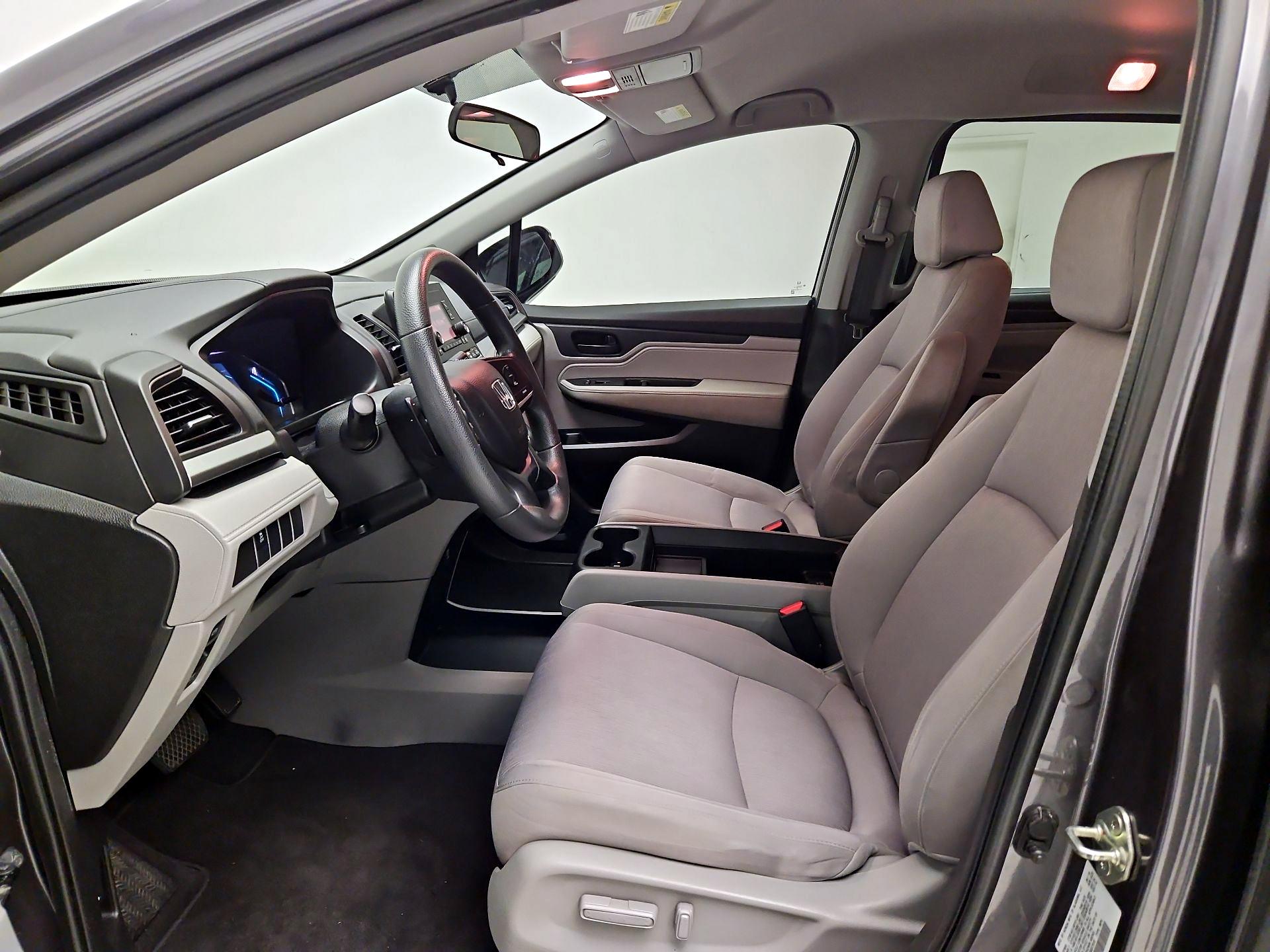 Thumbnail: 2019 Honda Odyssey - 11