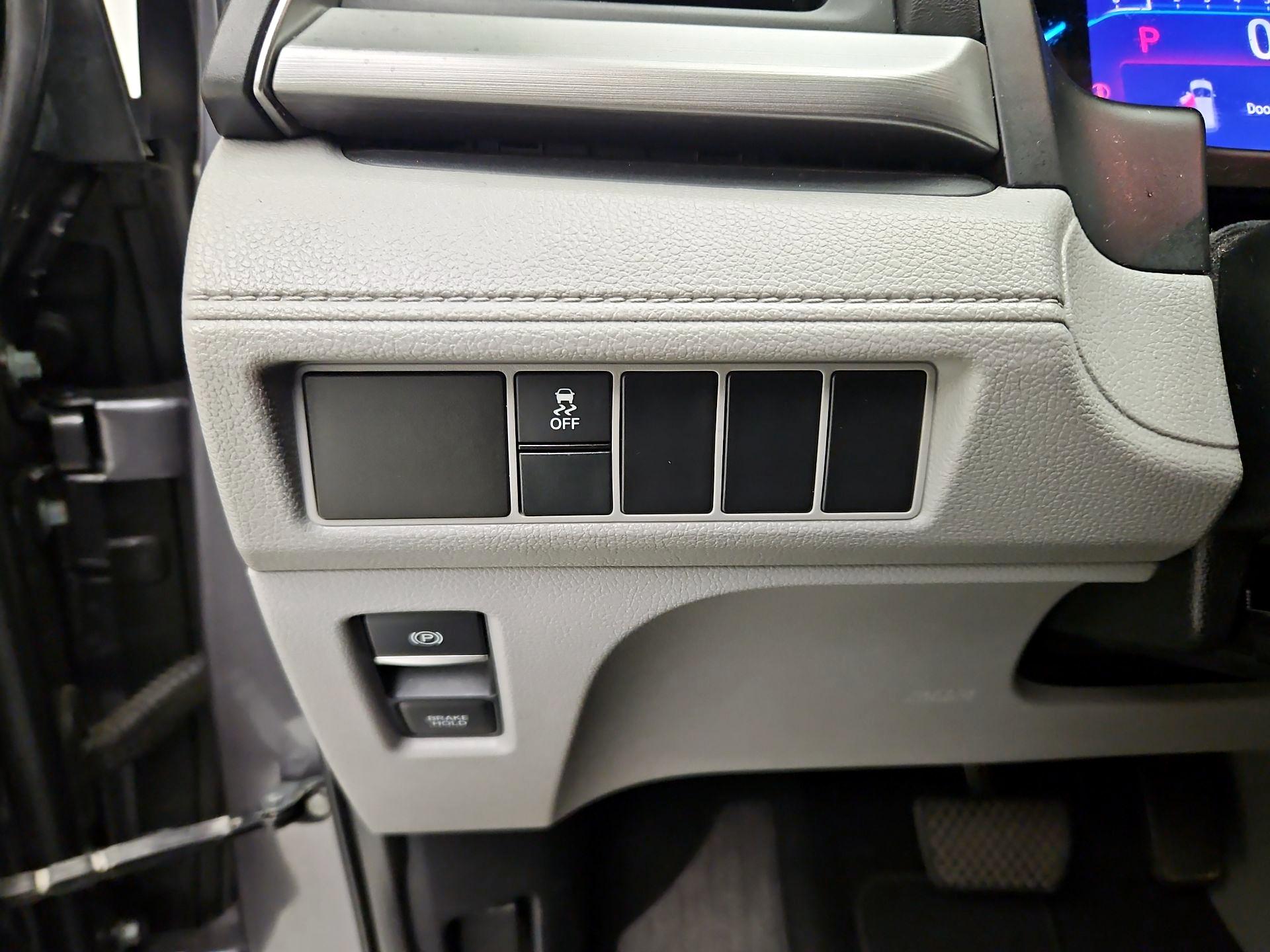 Thumbnail: 2019 Honda Odyssey - 13