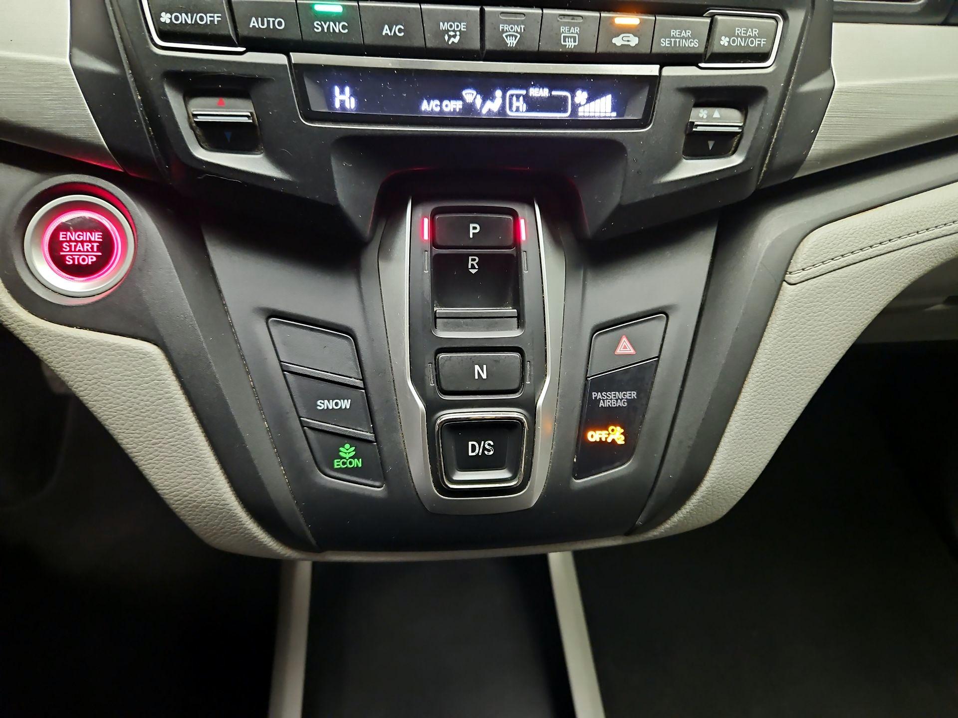 Thumbnail: 2019 Honda Odyssey - 17