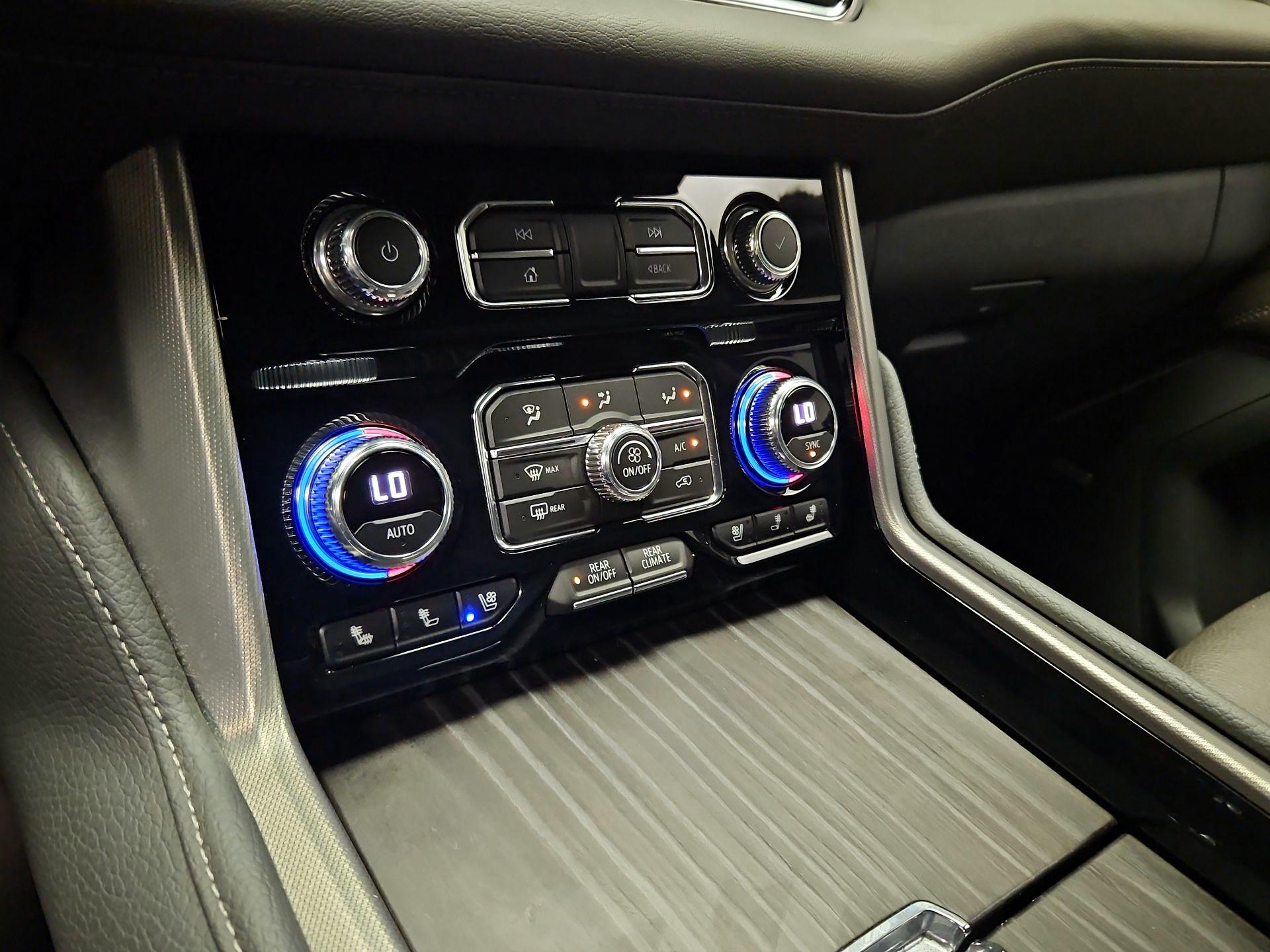 Thumbnail: 2023 GMC Yukon - 17