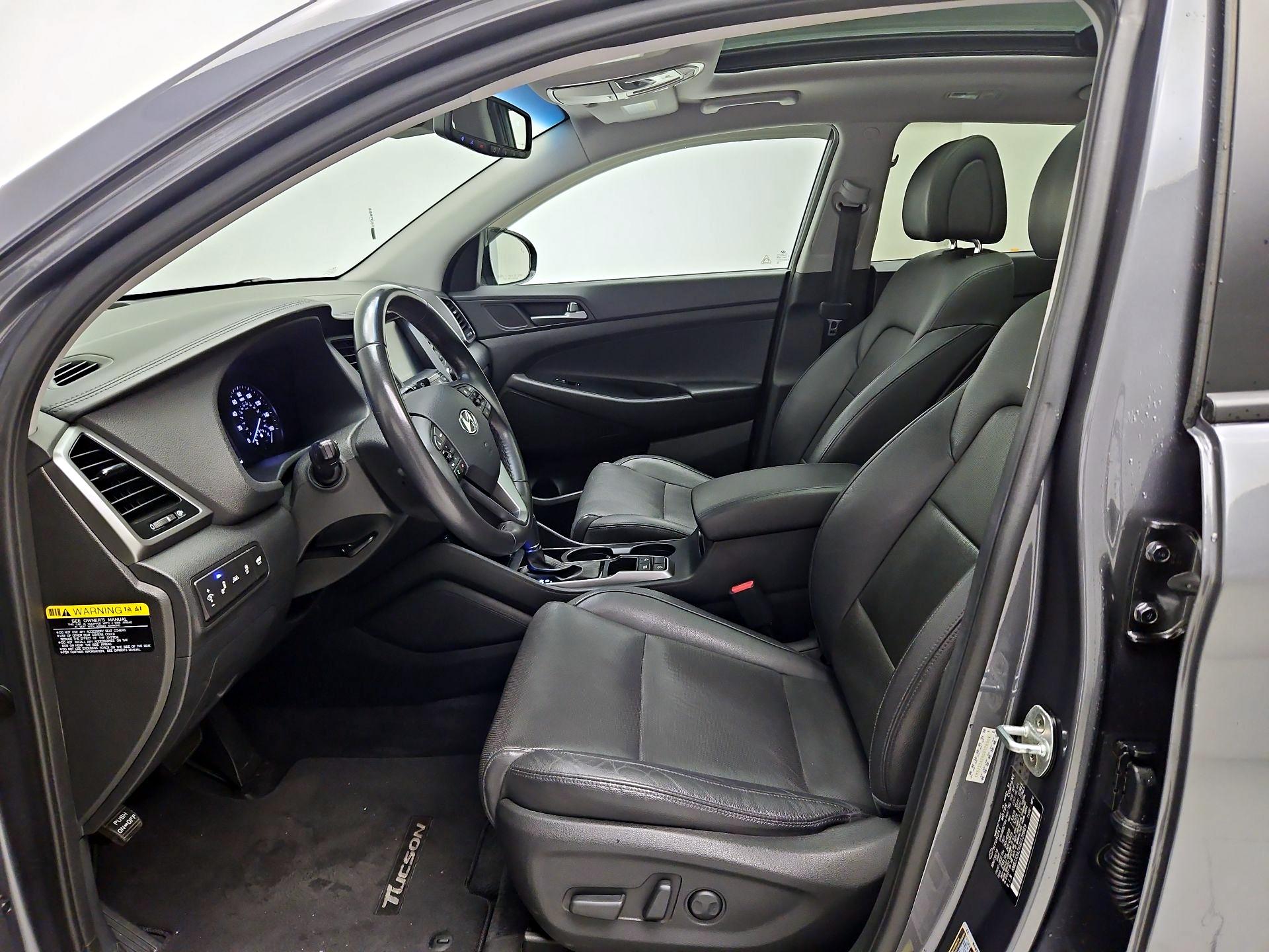 Thumbnail: 2016 Hyundai Tucson - 11