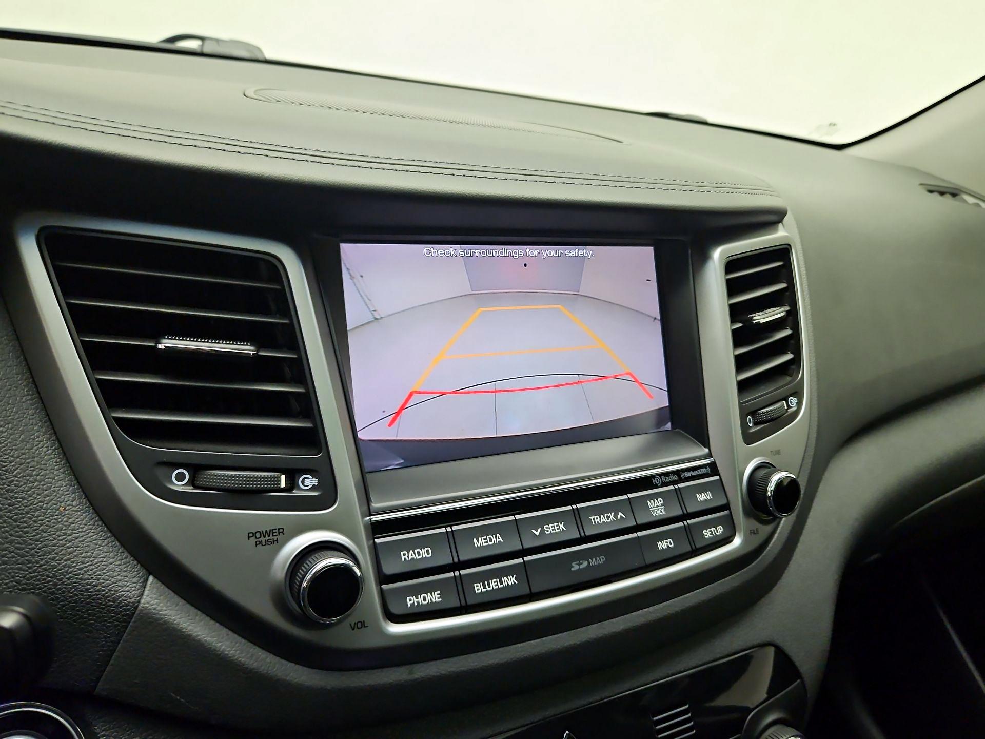 Thumbnail: 2016 Hyundai Tucson - 15