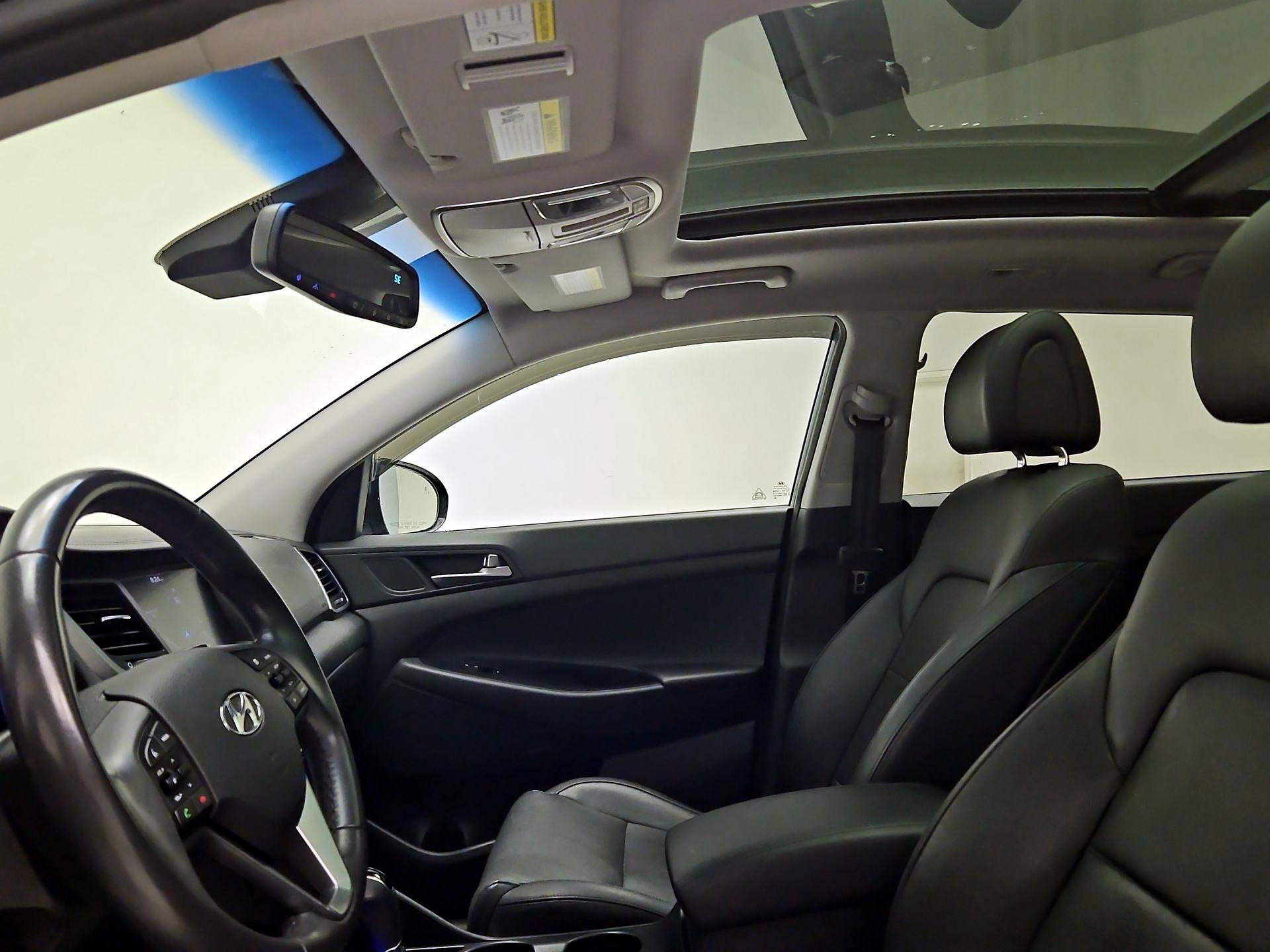 Thumbnail: 2016 Hyundai Tucson - 20