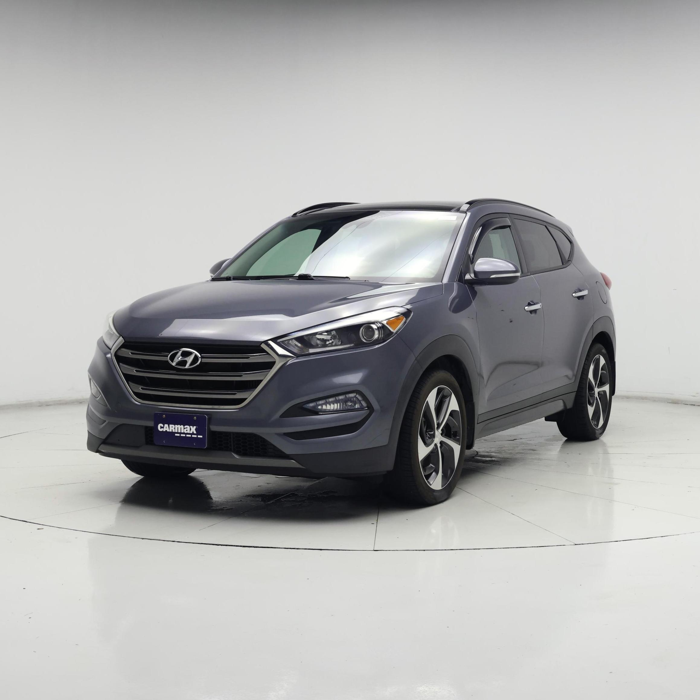 Thumbnail: 2016 Hyundai Tucson - 4