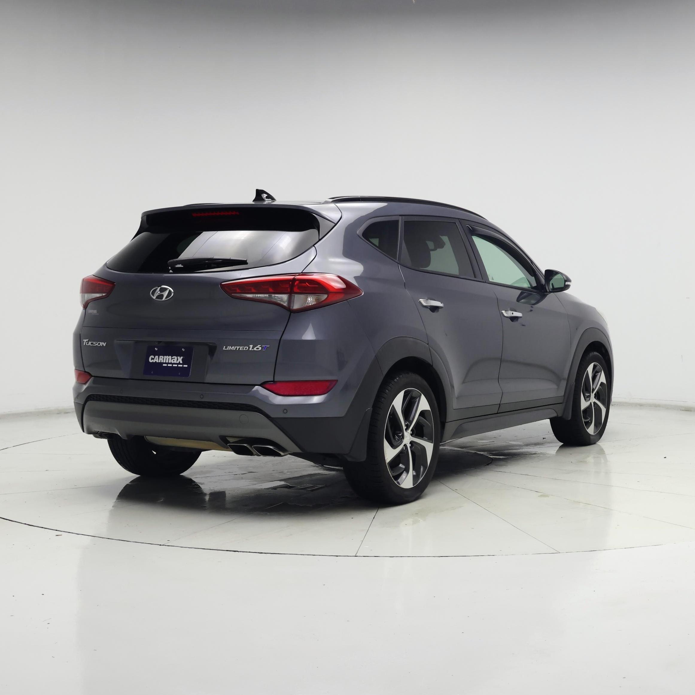 Thumbnail: 2016 Hyundai Tucson - 8