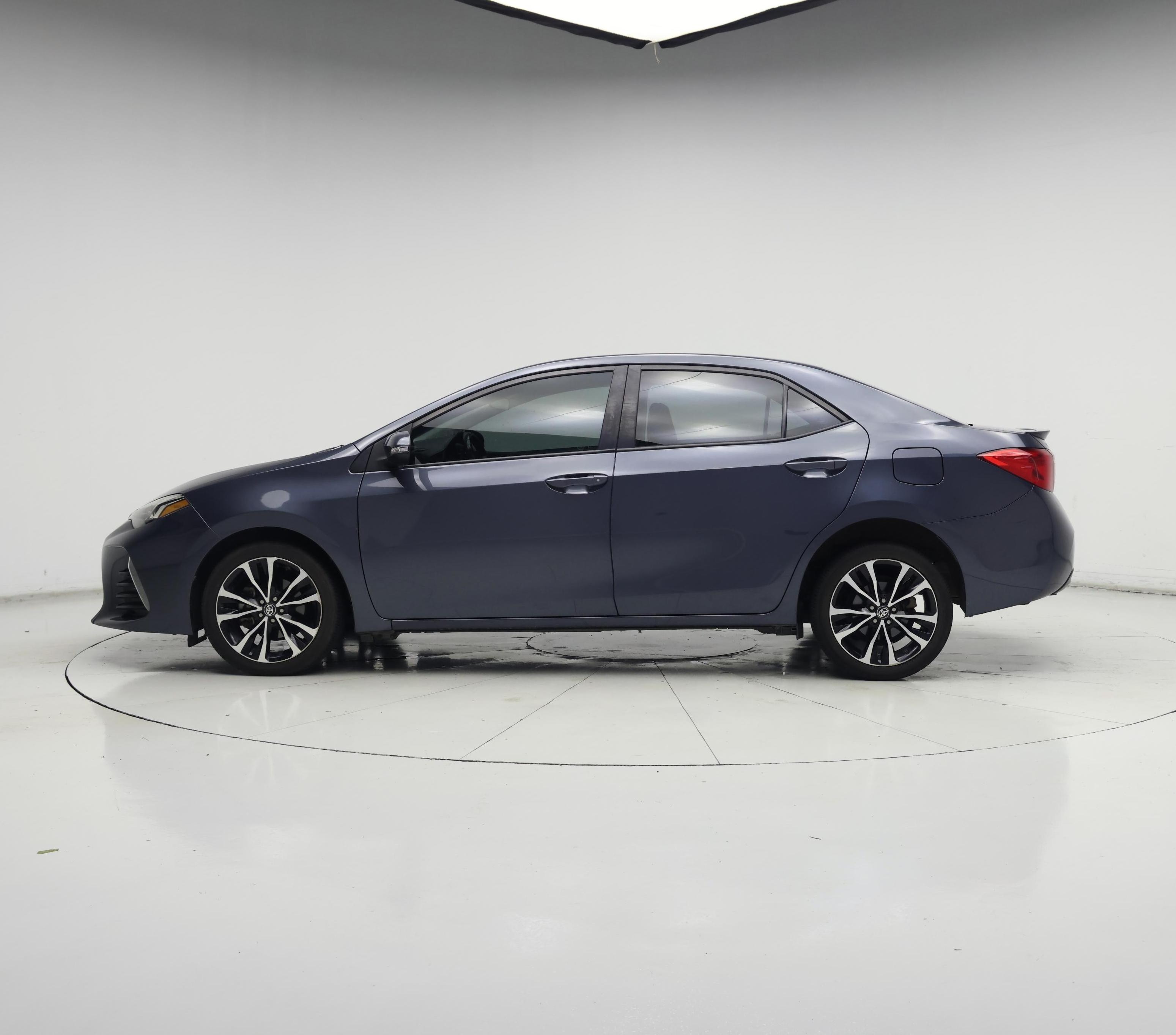 Thumbnail: 2019 Toyota Corolla - 3