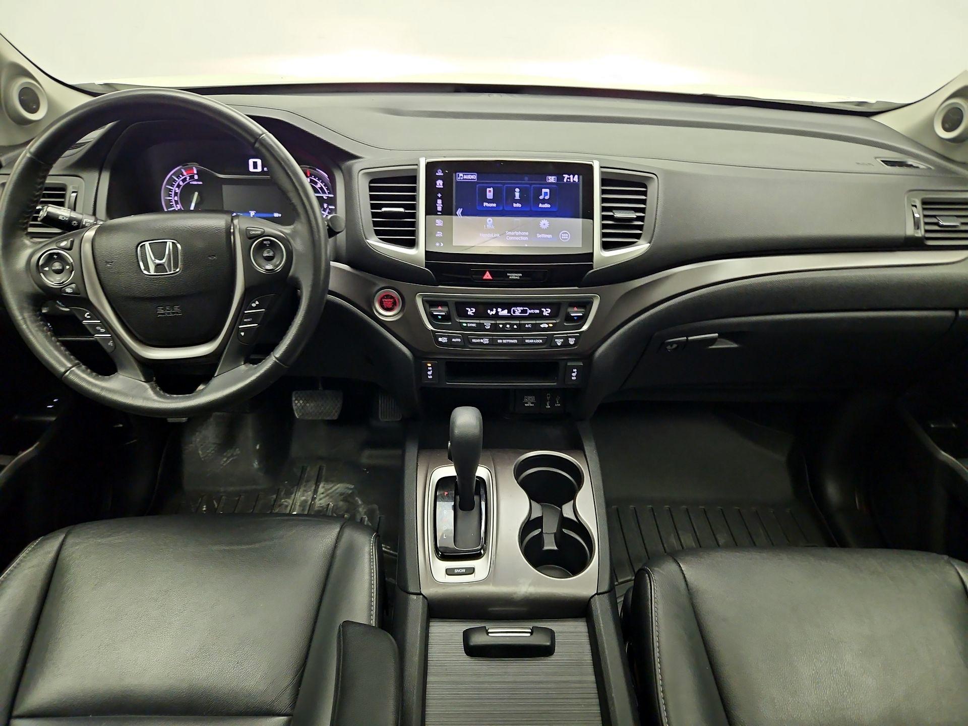 Thumbnail: 2017 Honda Pilot - 9