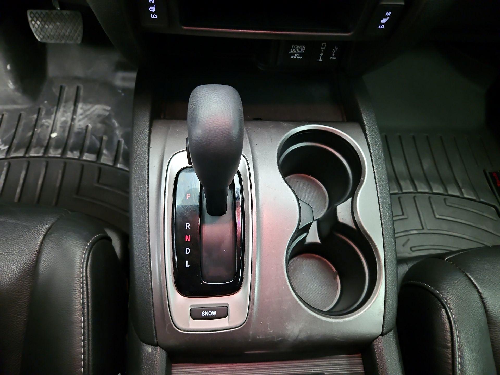 Thumbnail: 2017 Honda Pilot - 17