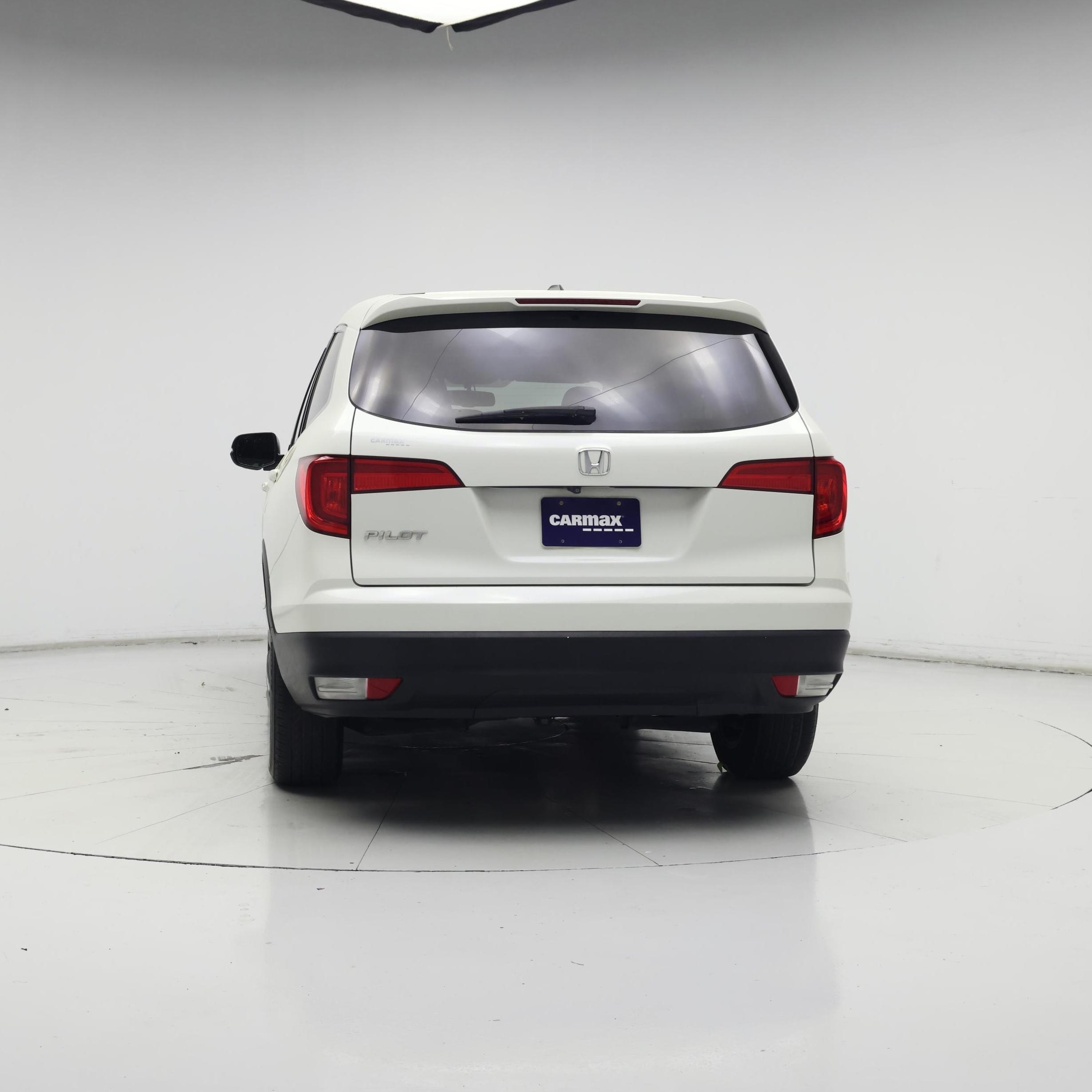 Thumbnail: 2017 Honda Pilot - 6