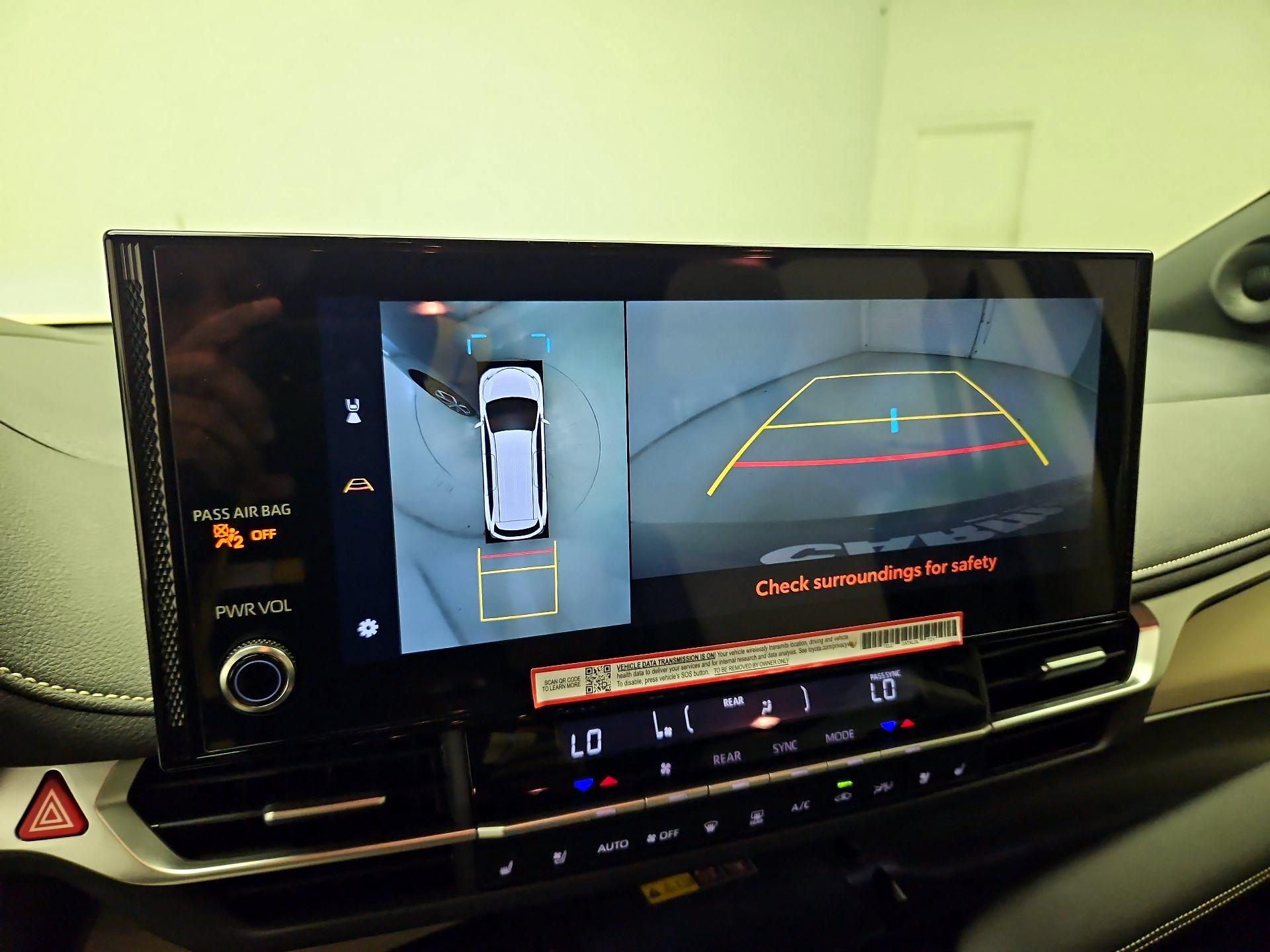 Thumbnail: 2025 Toyota Sienna - 14