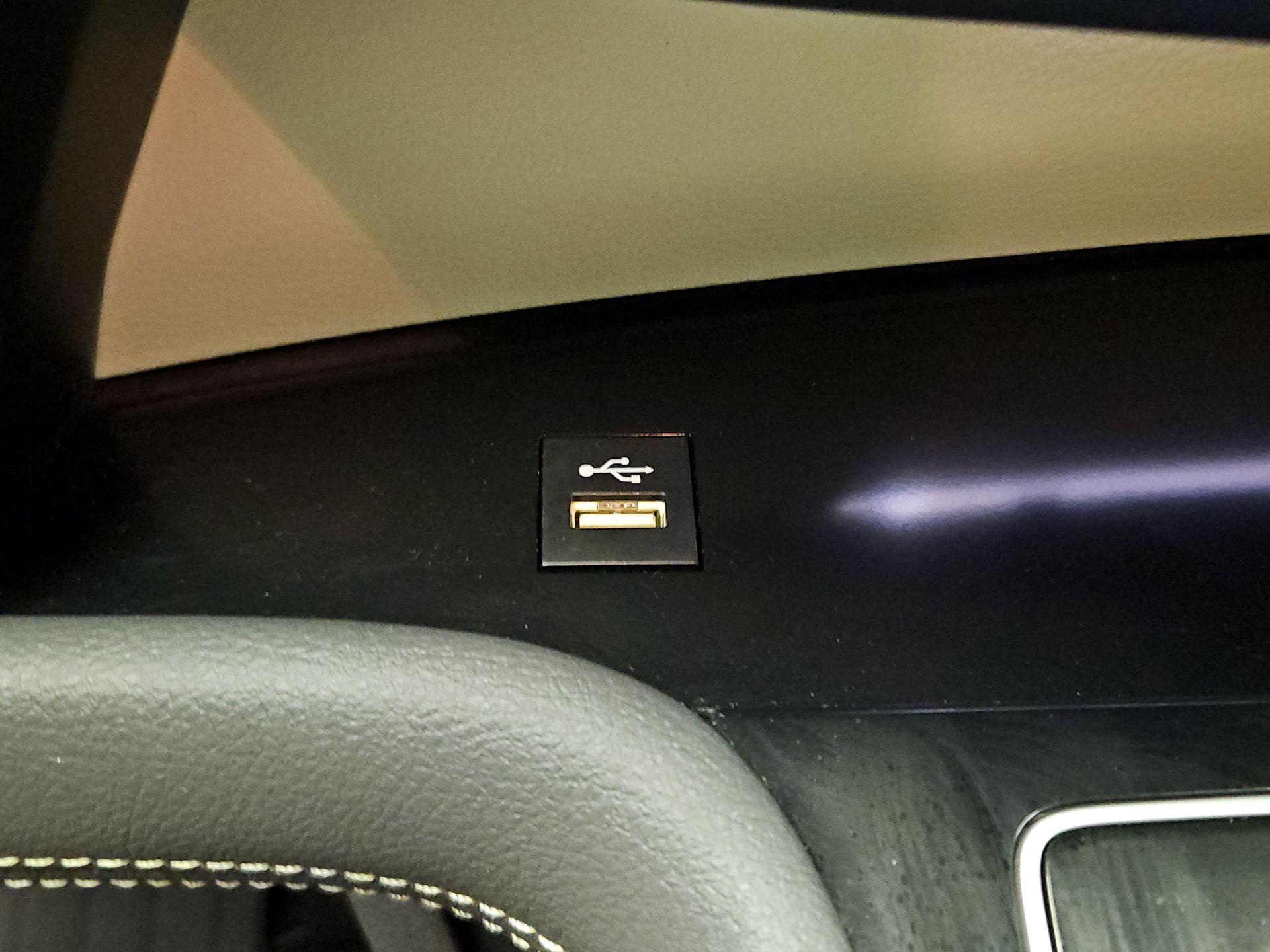 Thumbnail: 2025 Toyota Sienna - 18