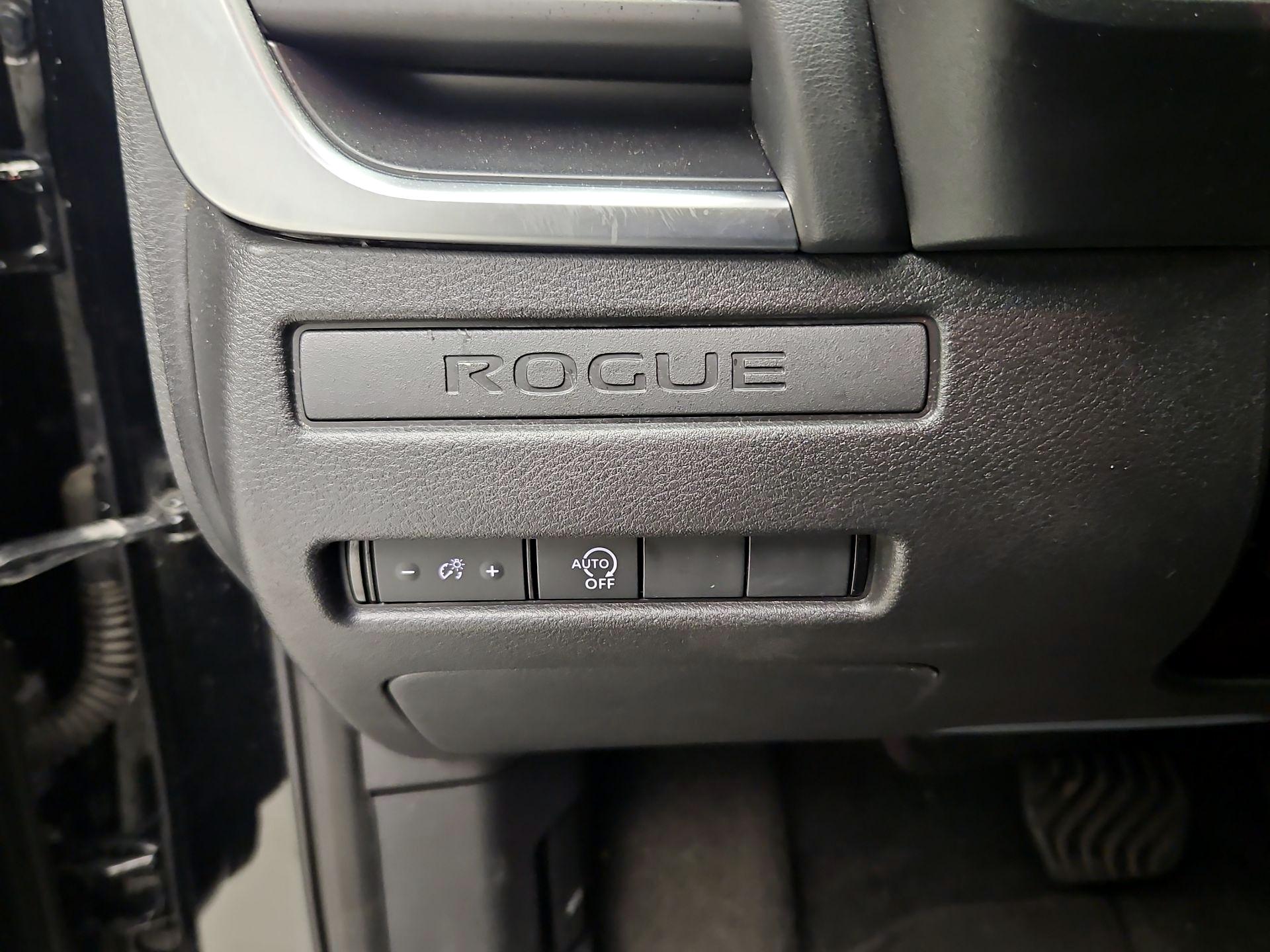 Thumbnail: 2023 Nissan Rogue - 13