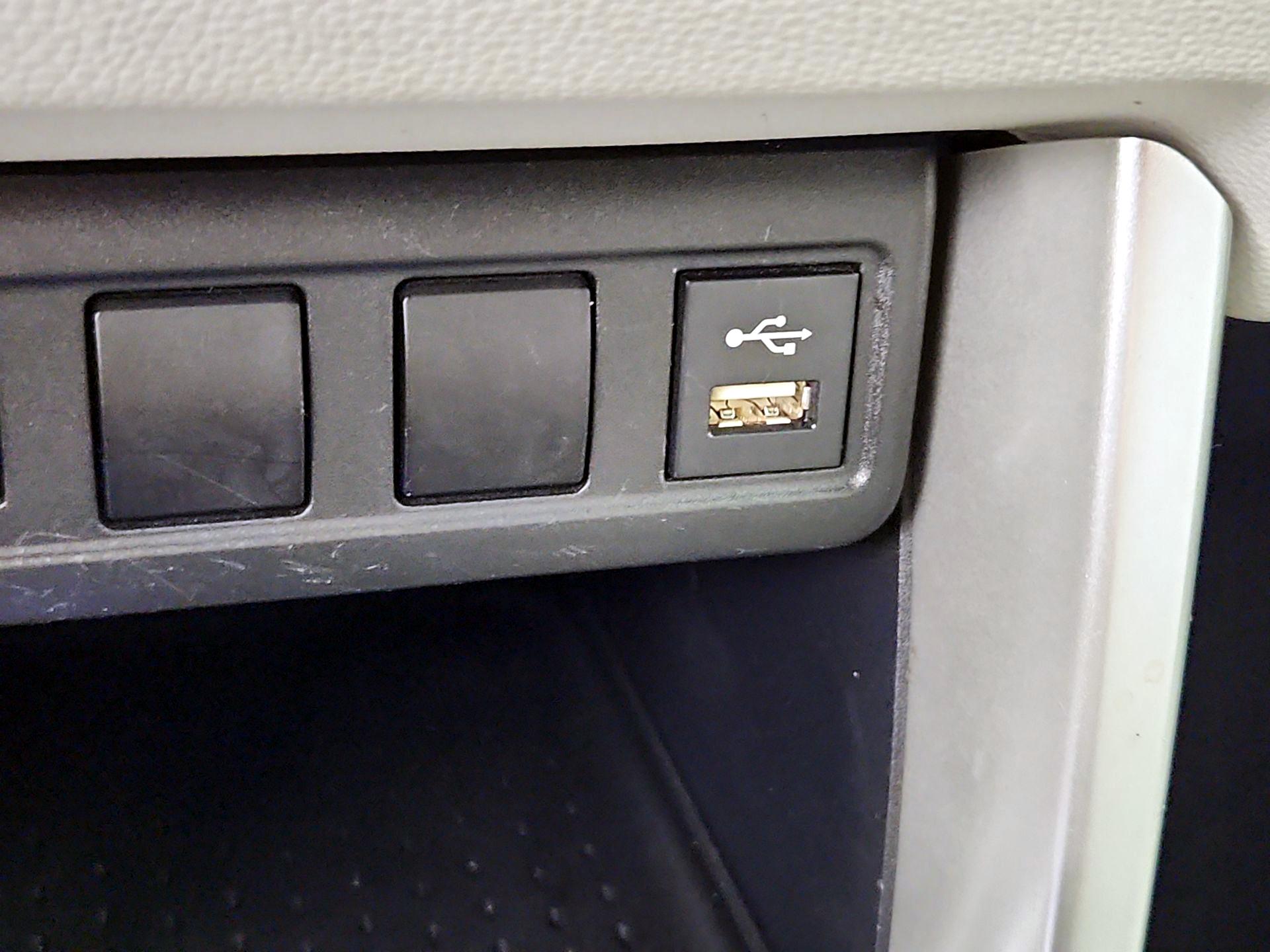 Thumbnail: 2022 Toyota Corolla Cross - 18