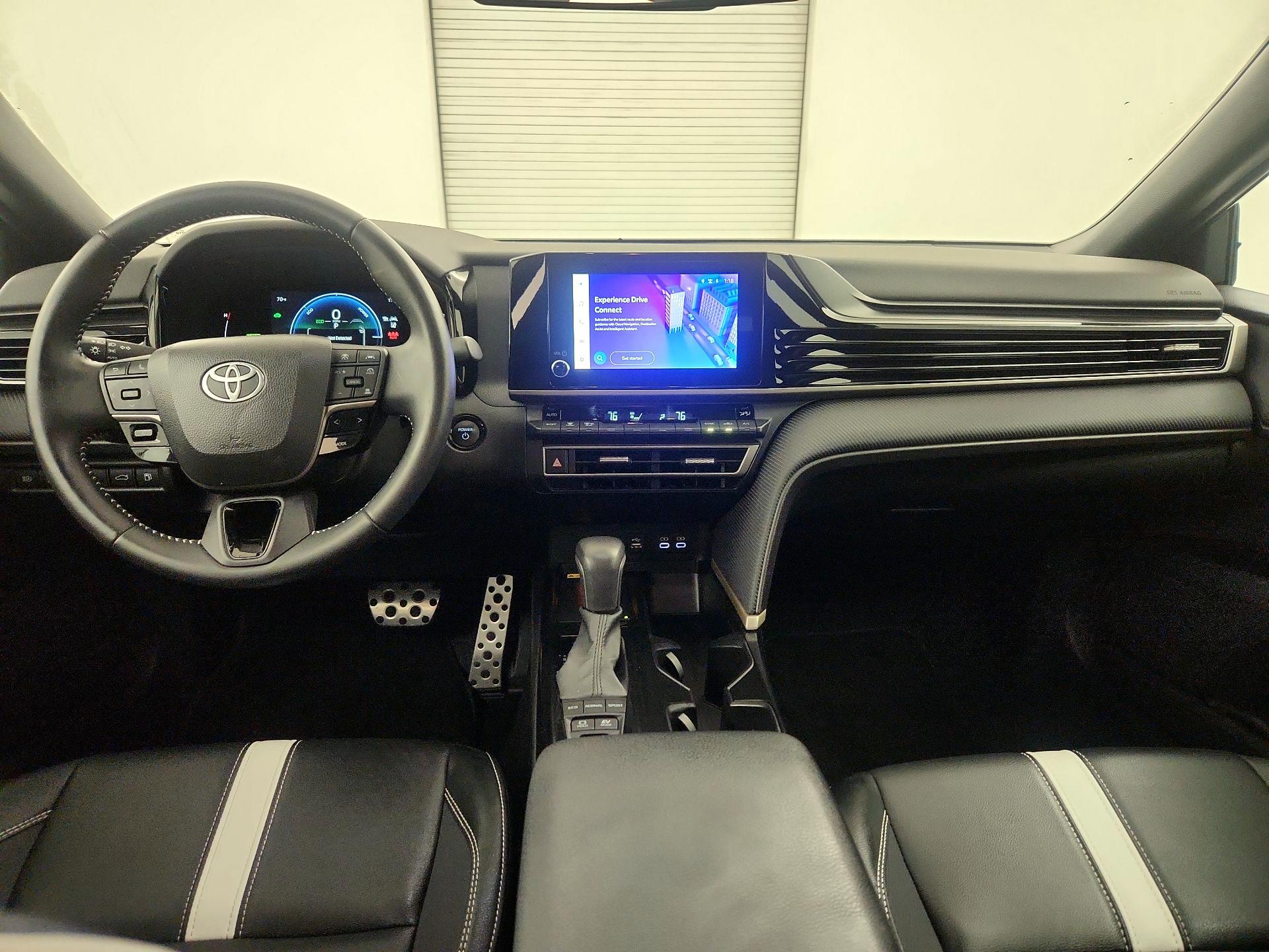 Thumbnail: 2025 Toyota Camry - 9