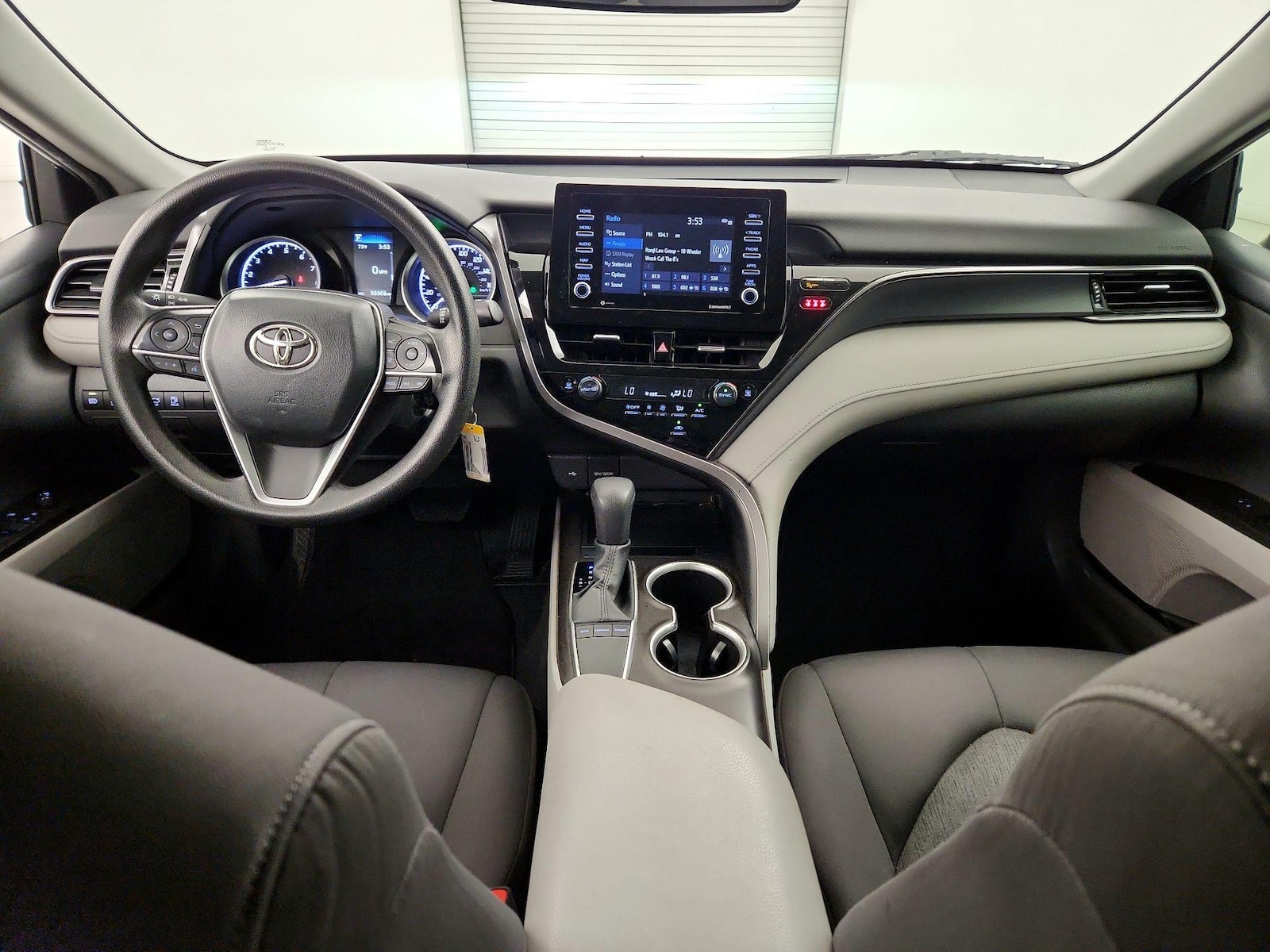 2023 Toyota Camry LE - Photo 10