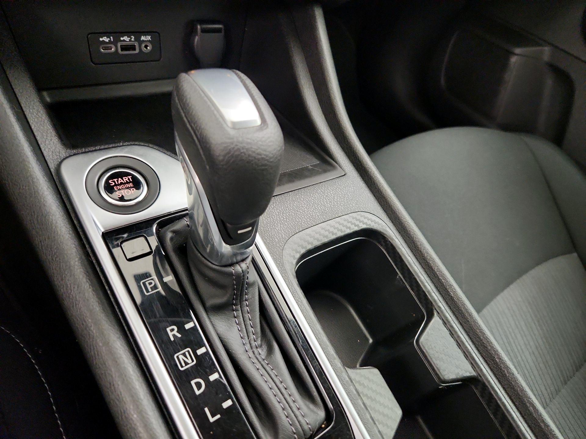 Thumbnail: 2023 Nissan Sentra - 17