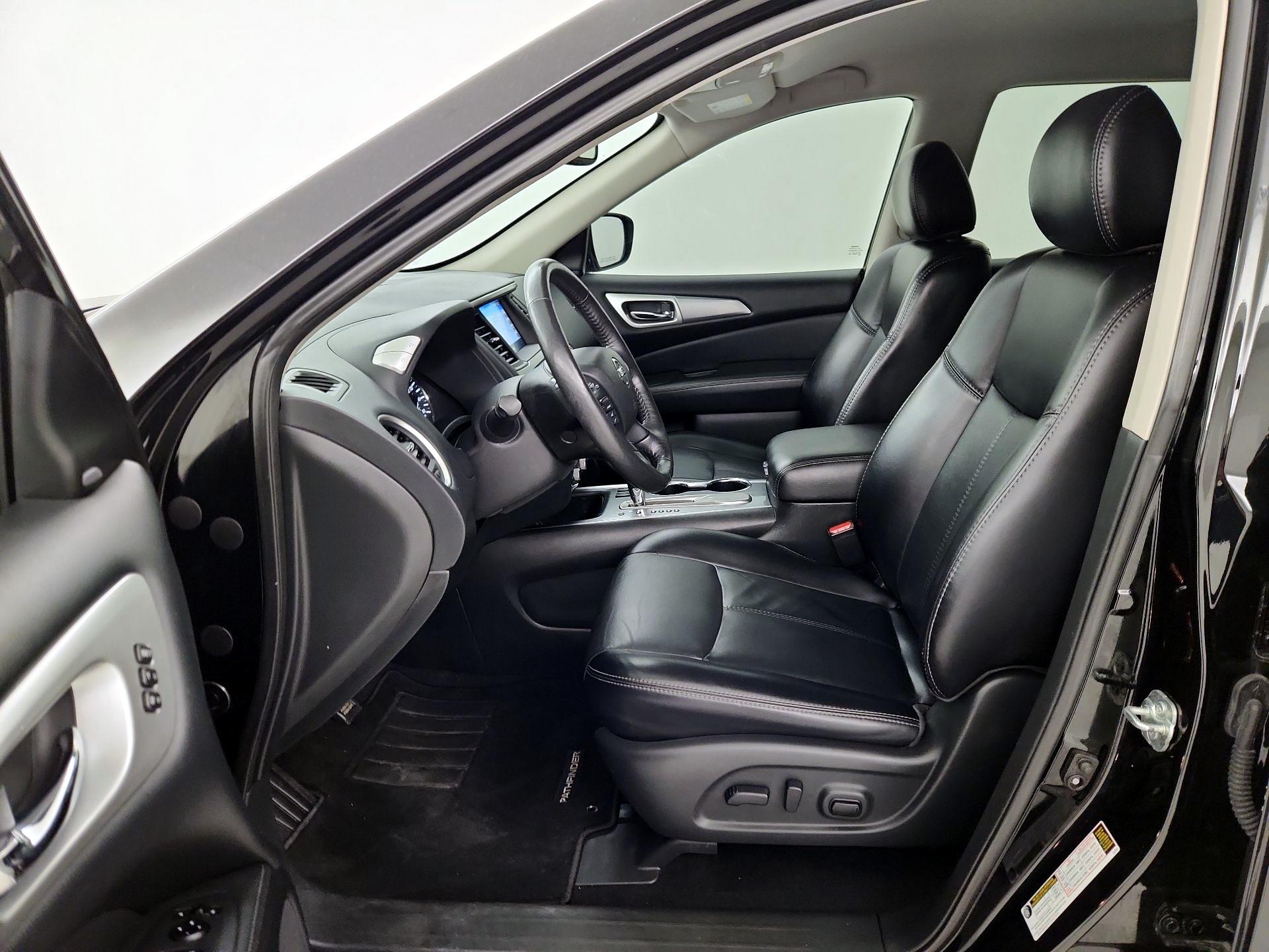 Thumbnail: 2020 Nissan Pathfinder - 11