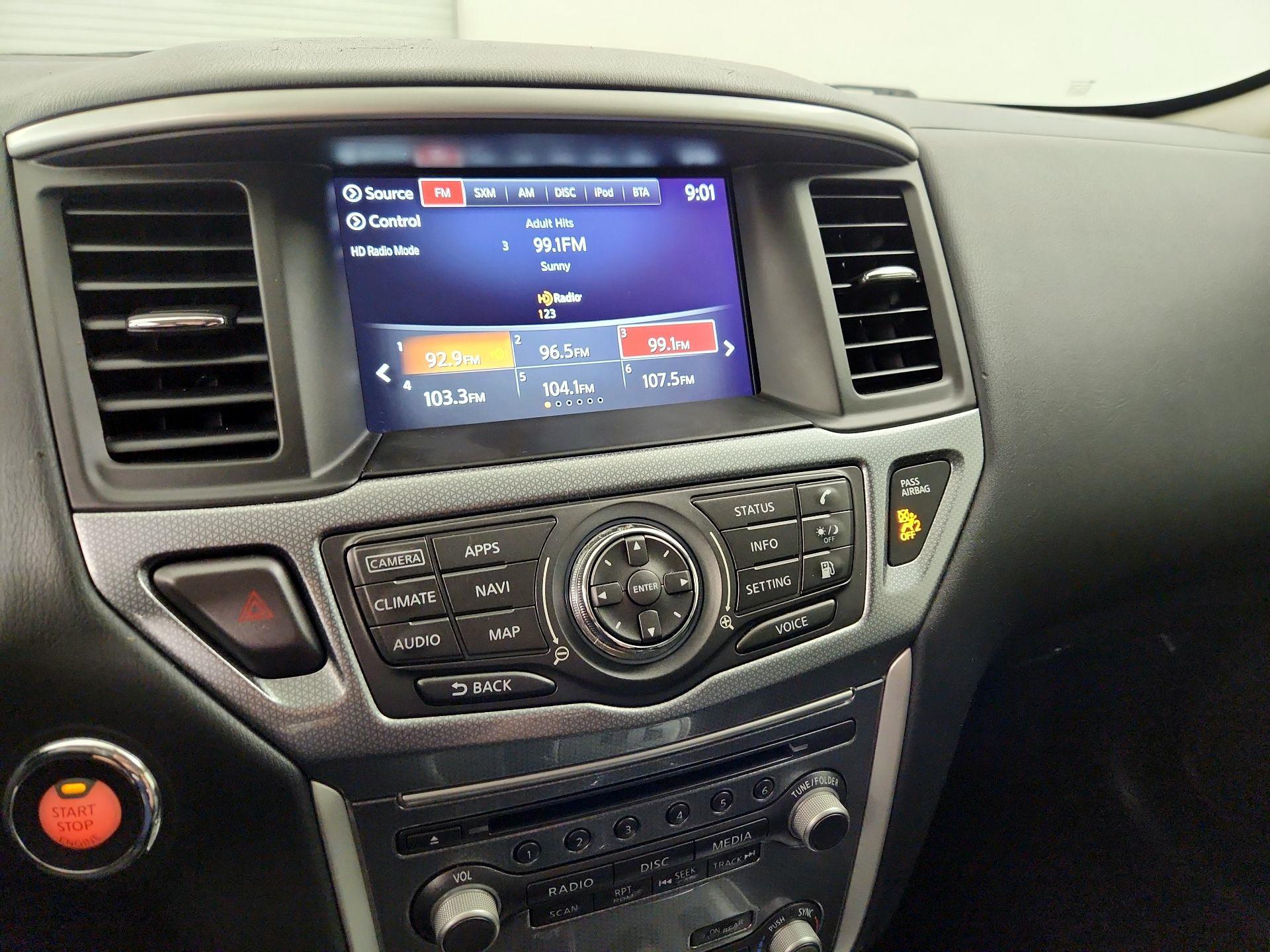 Thumbnail: 2020 Nissan Pathfinder - 16