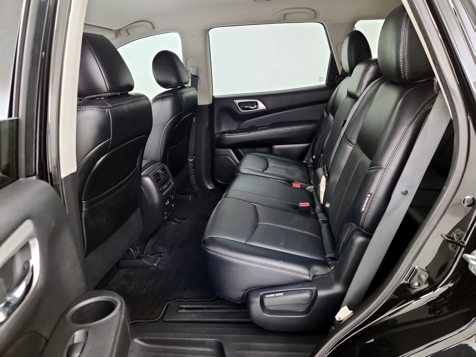 Thumbnail: 2020 Nissan Pathfinder - 20