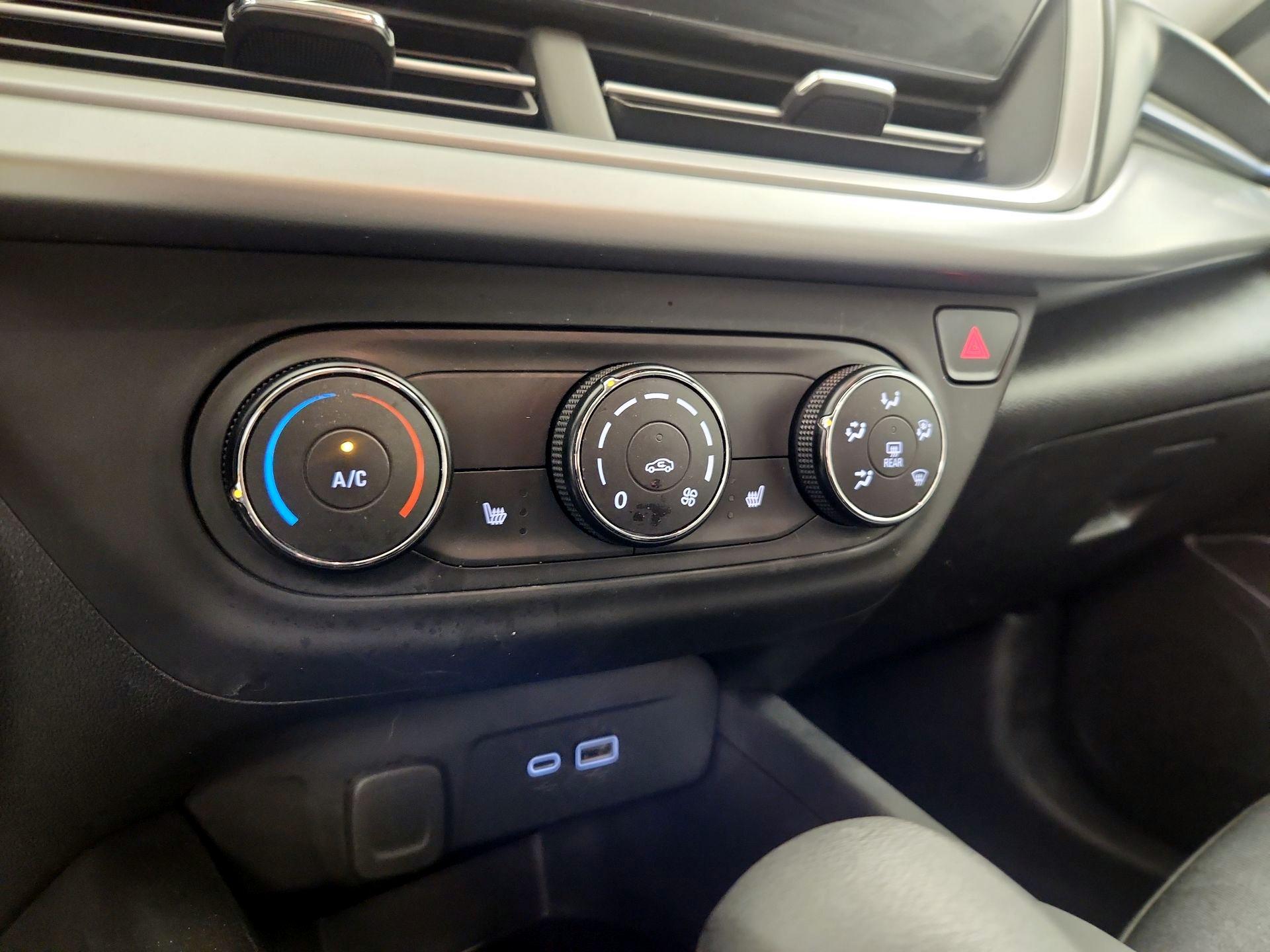 Thumbnail: 2025 Chevrolet Trax - 16