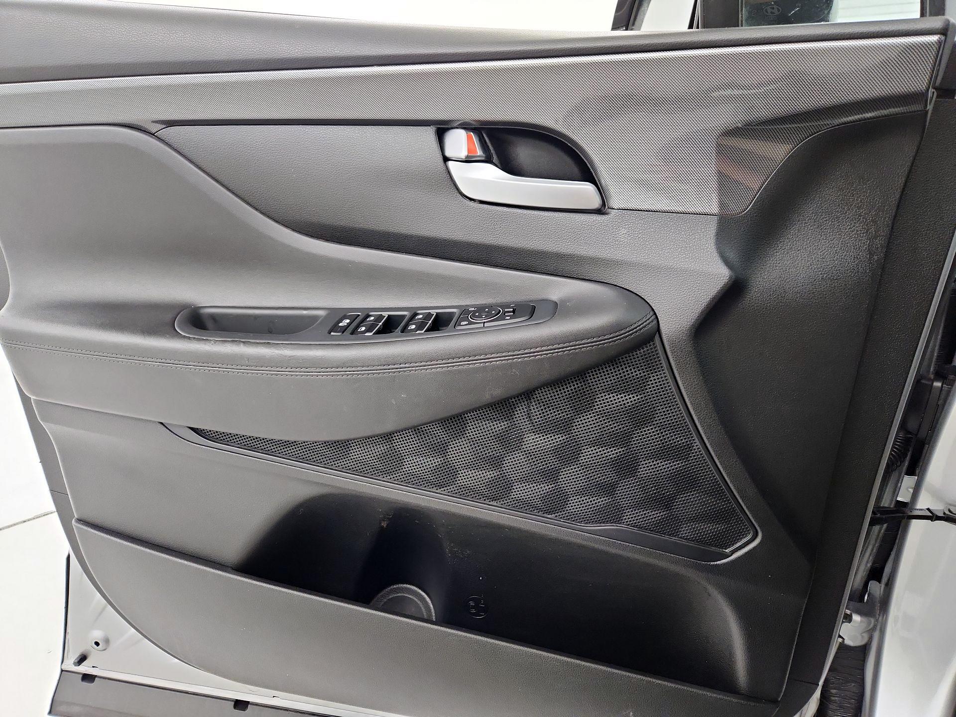 Thumbnail: 2022 Hyundai Santa Fe - 12