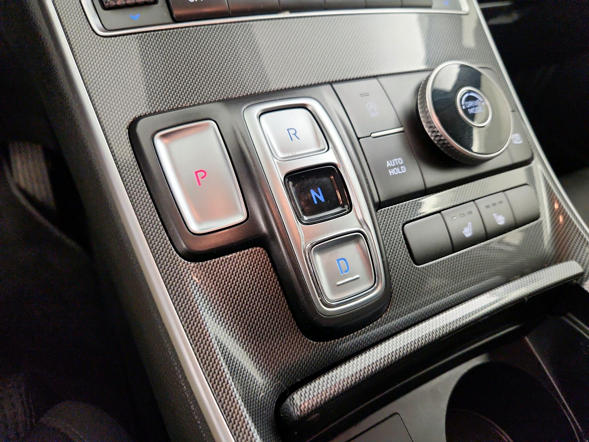 Thumbnail: 2022 Hyundai Santa Fe - 17