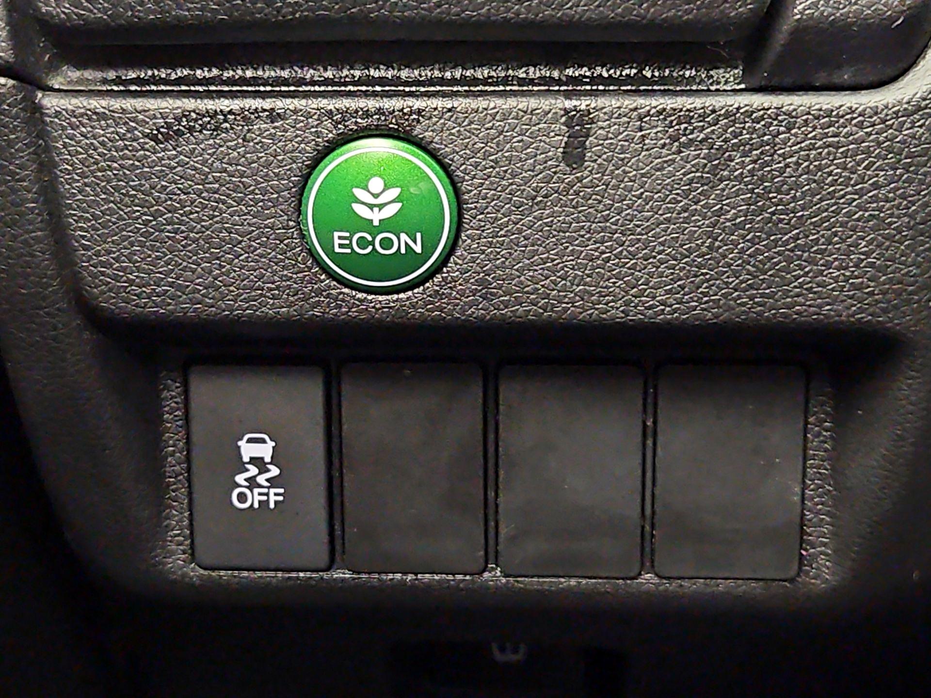 Thumbnail: 2016 Honda Fit - 13