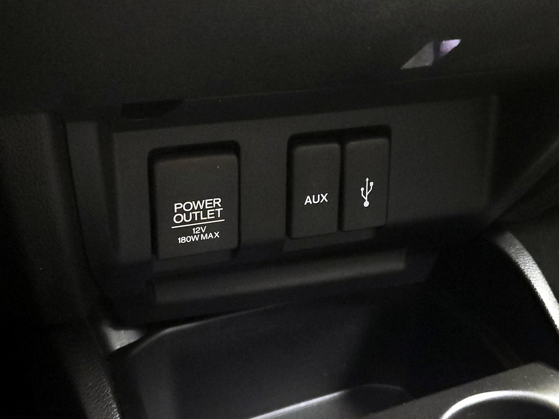 Thumbnail: 2016 Honda Fit - 18