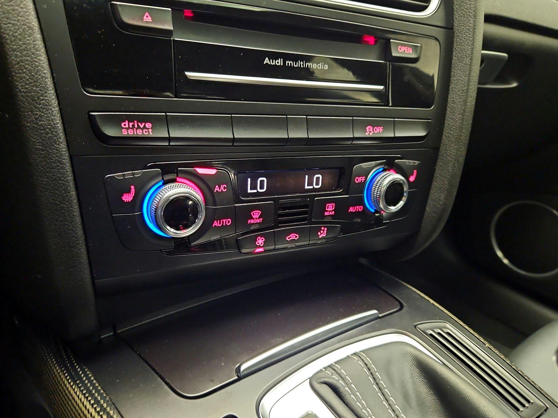 Thumbnail: 2016 Audi S4 - 16