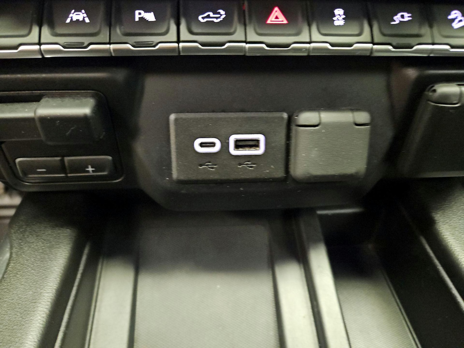 2022 GMC Sierra 1500 Limited AT4 - Photo 19