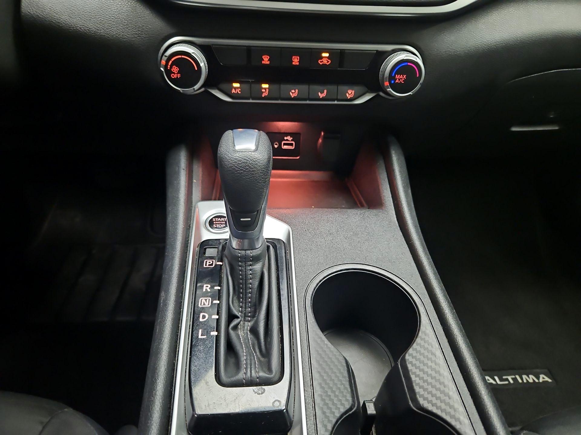 Thumbnail: 2021 Nissan Altima - 16