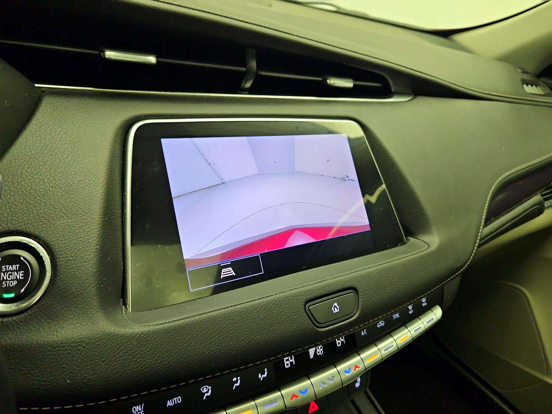 Thumbnail: 2022 Cadillac XT4 - 14