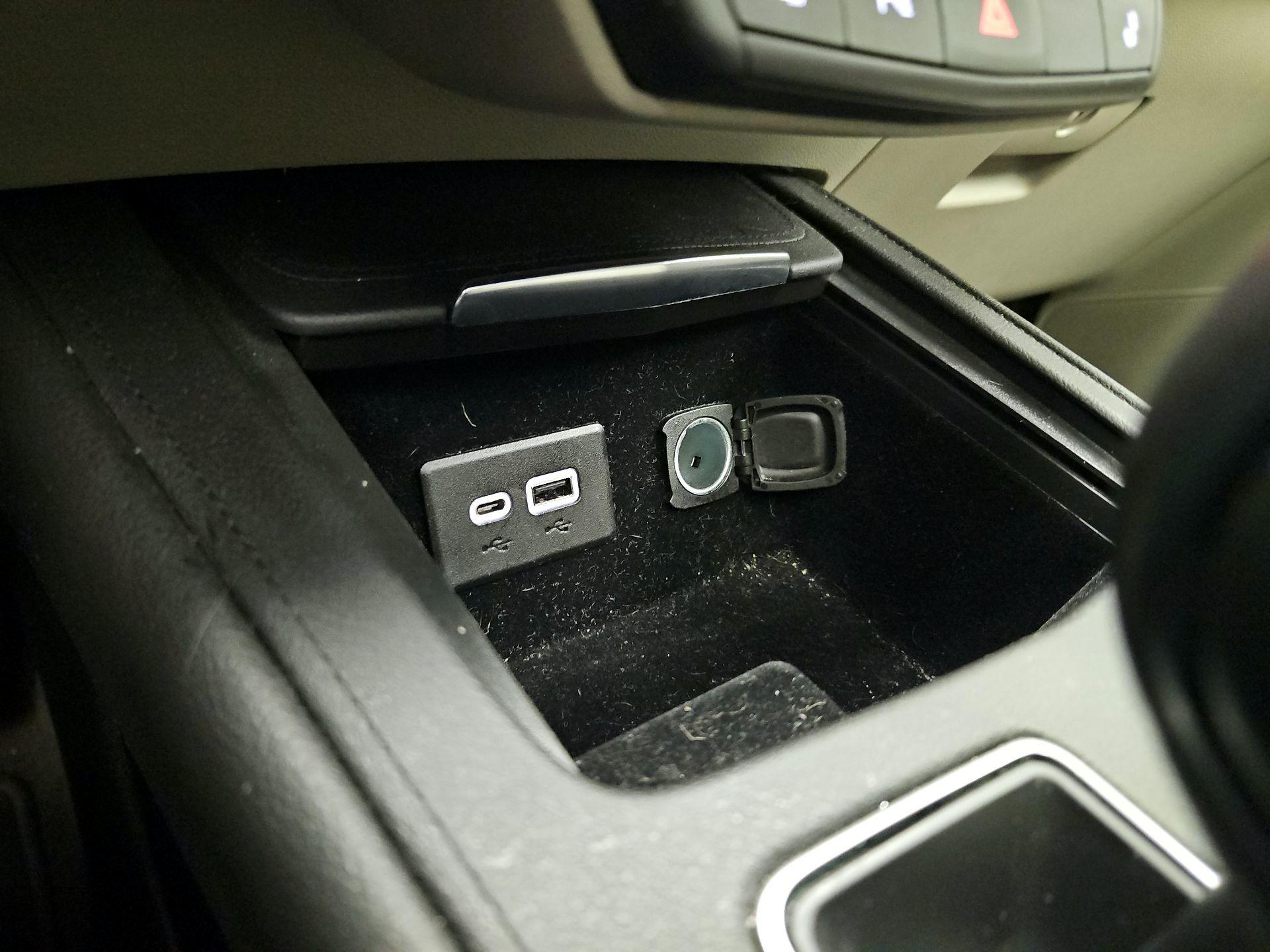 Thumbnail: 2022 Cadillac XT4 - 18