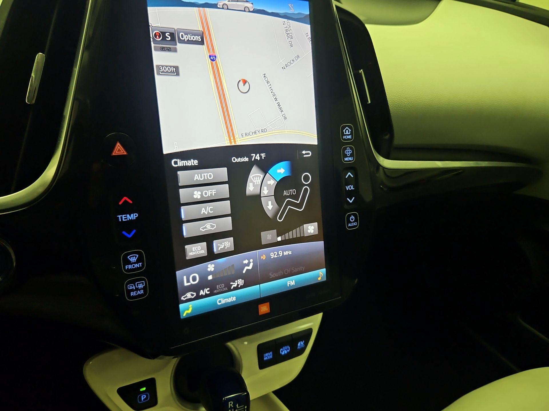 Thumbnail: 2017 Toyota Prius Prime - 17