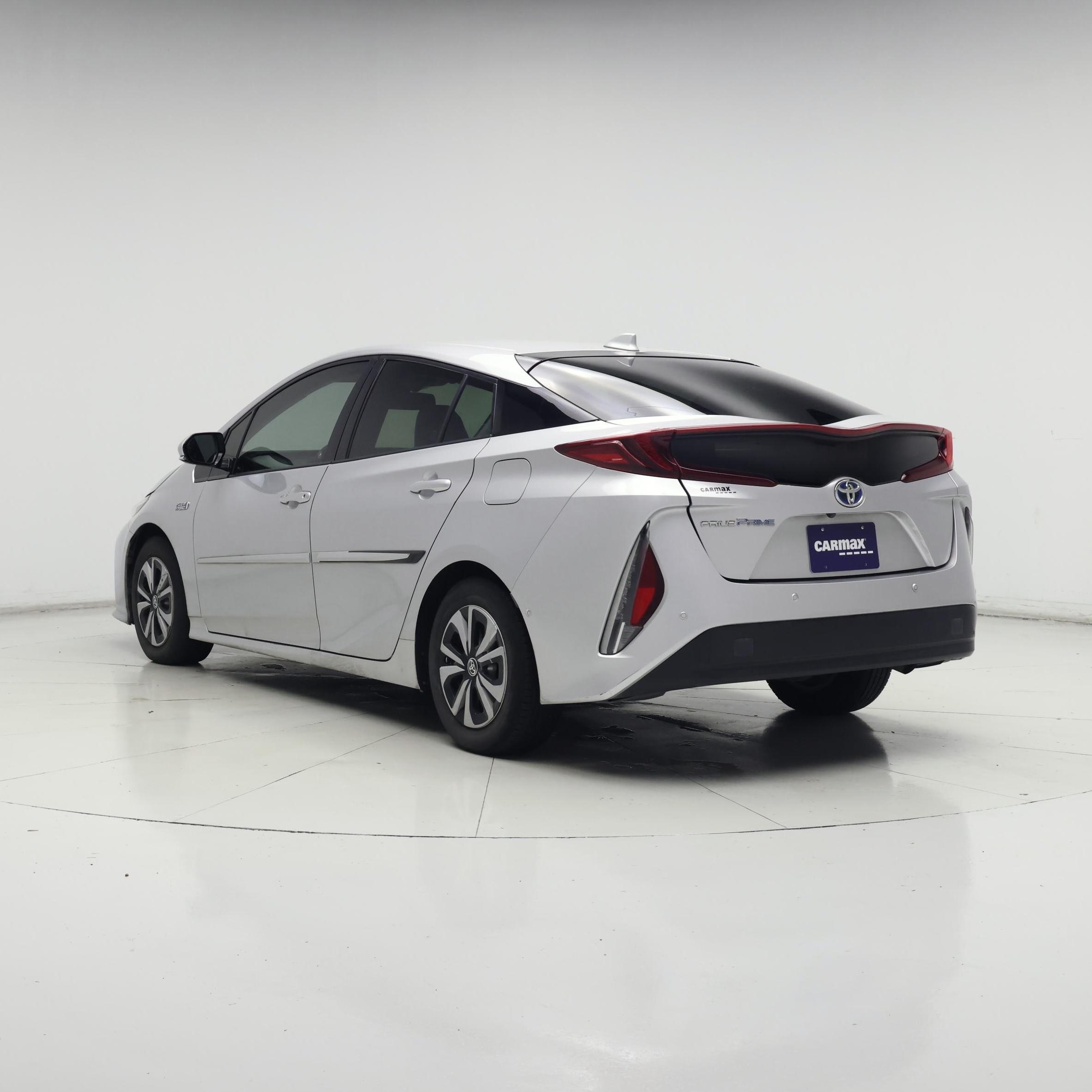 Thumbnail: 2017 Toyota Prius Prime - 2