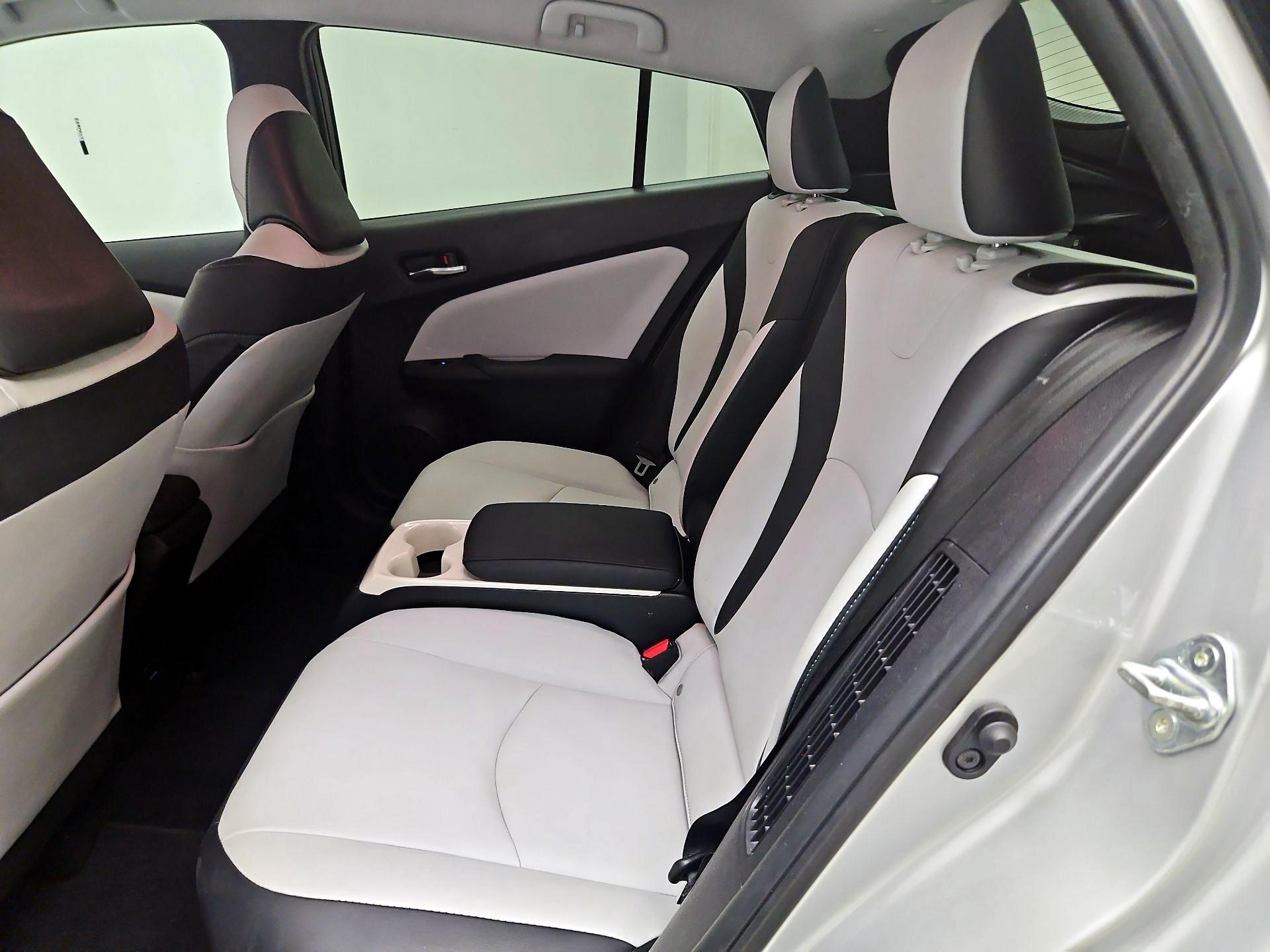 Thumbnail: 2017 Toyota Prius Prime - 20