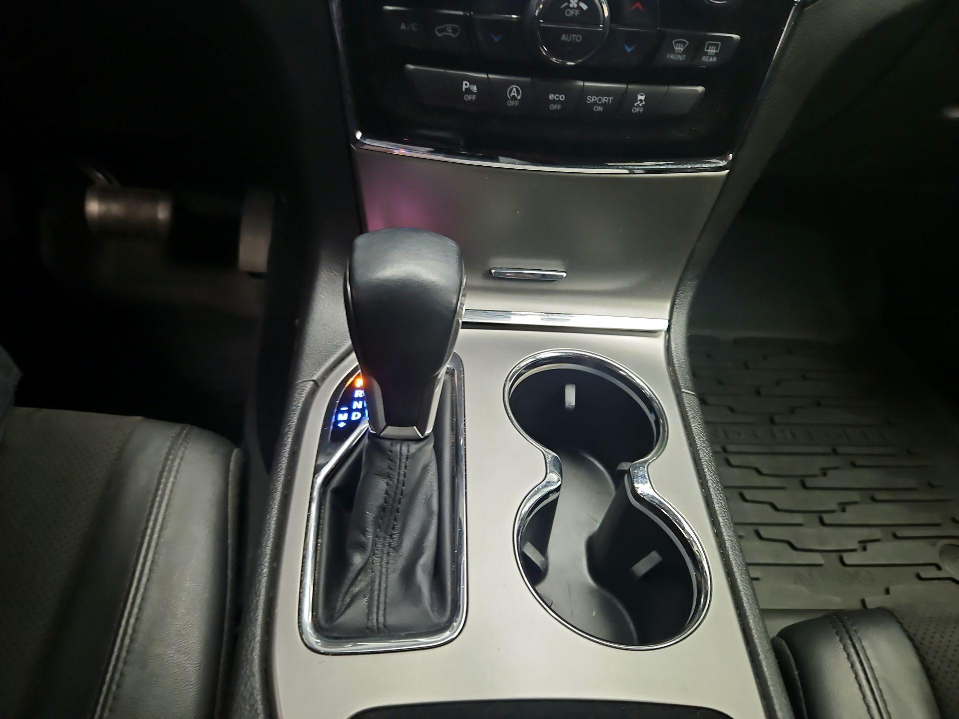 Thumbnail: 2021 Jeep Grand Cherokee - 17