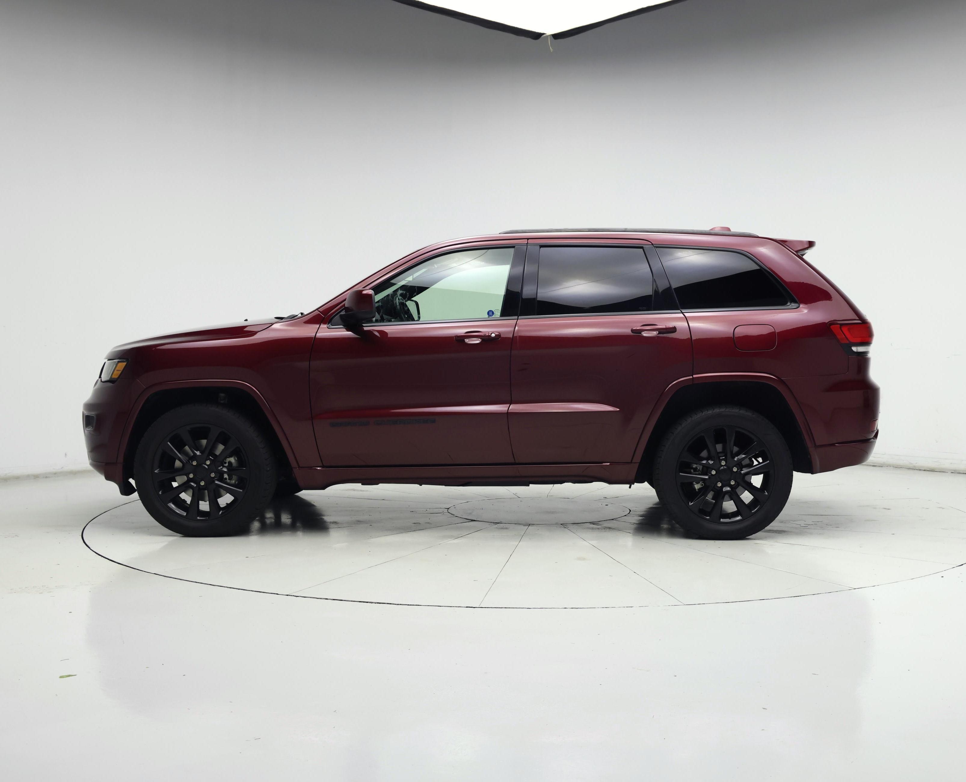 Thumbnail: 2021 Jeep Grand Cherokee - 3